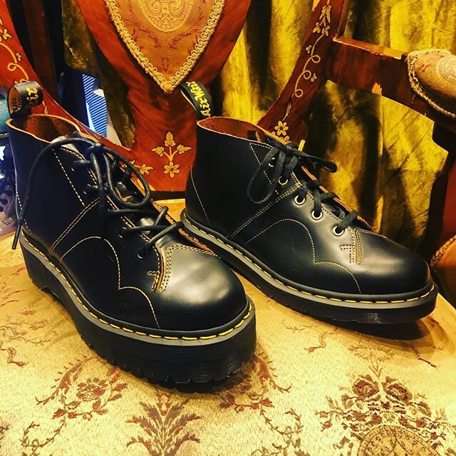 Church or Church Quad? We still have most all sizes in both. Online or in-store. Take your pick.
&mdash;&mdash;&mdash;&mdash;&mdash;-
#drmartens #docmartens #monkeyboots #platformshoes #westhollywood #hollywood #melrose #melroseavenue