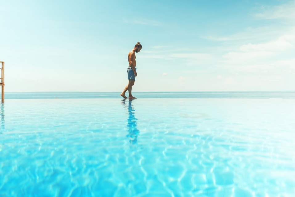 Man+walks+on+water.jpg