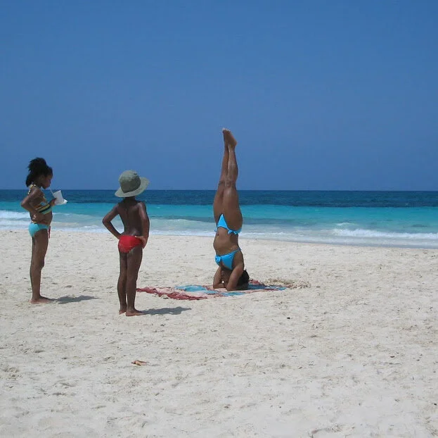 BlueHeadstand&Kids.JPG
