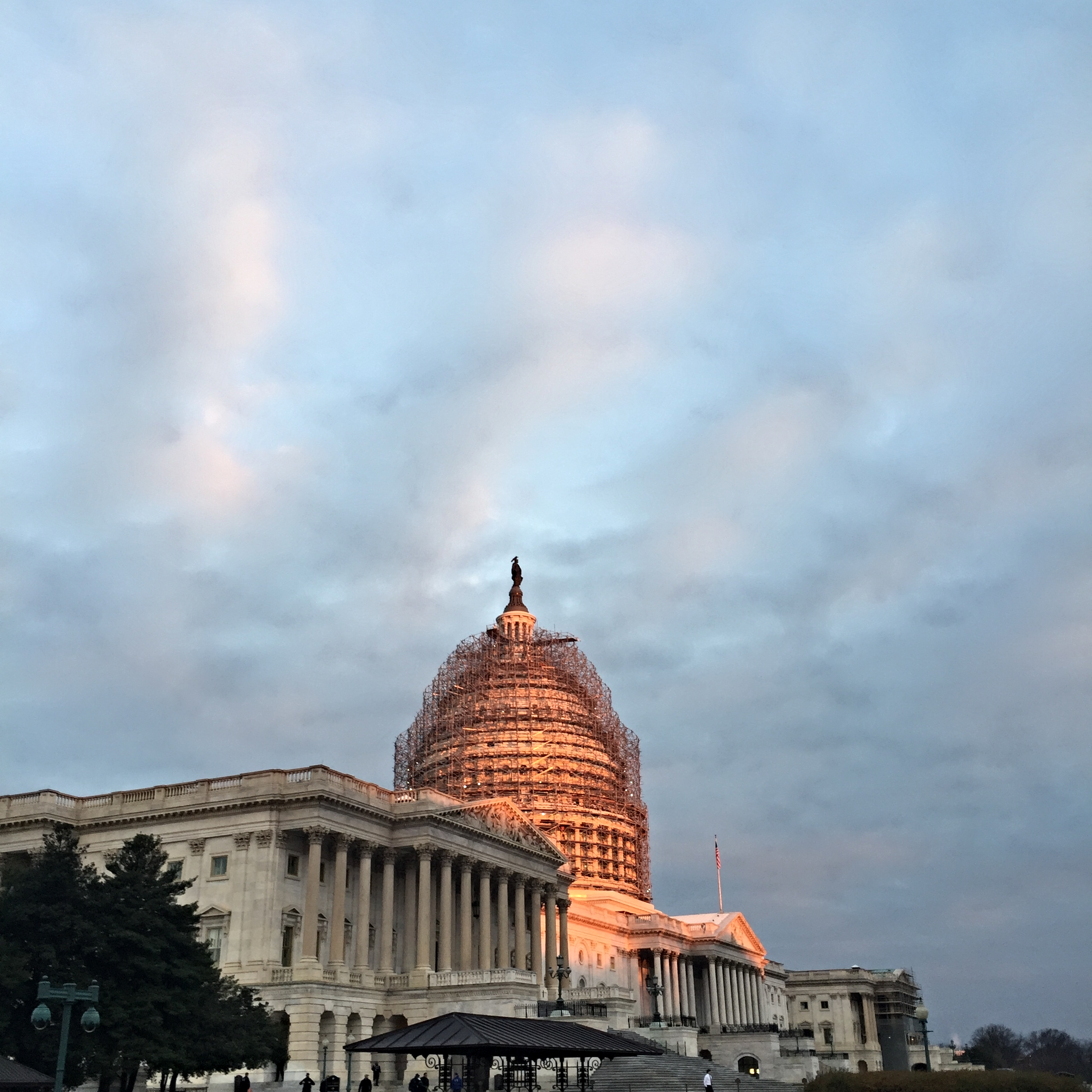 Capitol_Dome_Sunrise_2015_12_16.jpeg