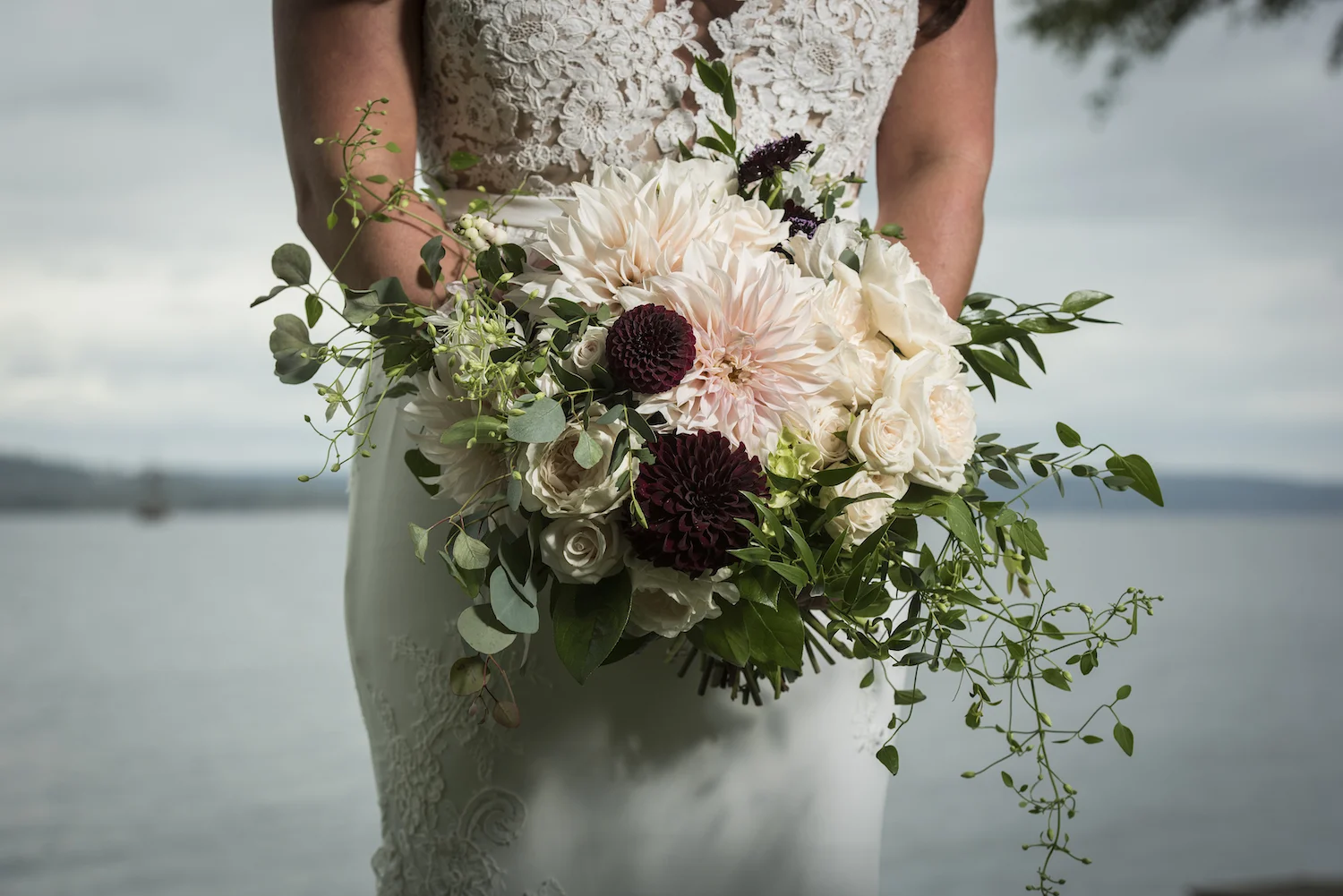 Bride's bouquet in blush & plum-IJ Photo