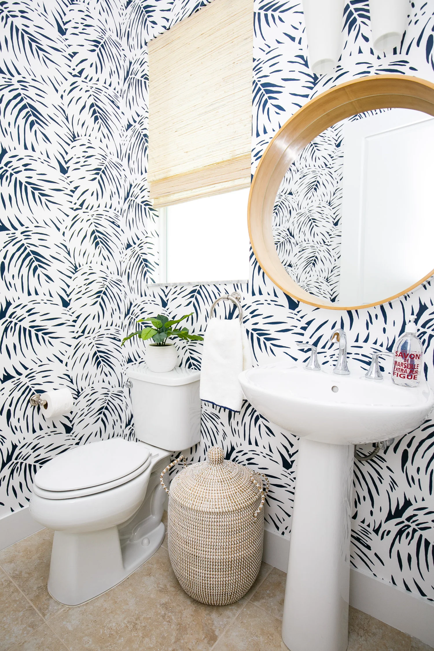 Powder Room Make-Over WITH SERENA &amp; LILY