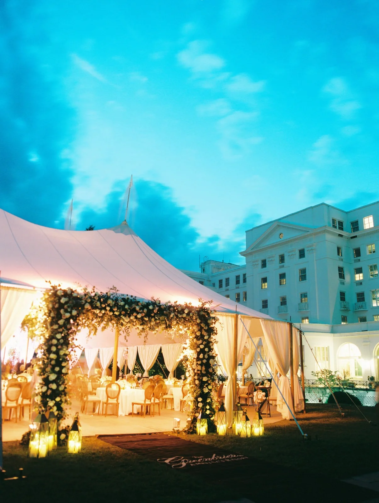 greenbrier-wedding-1027-min.jpg