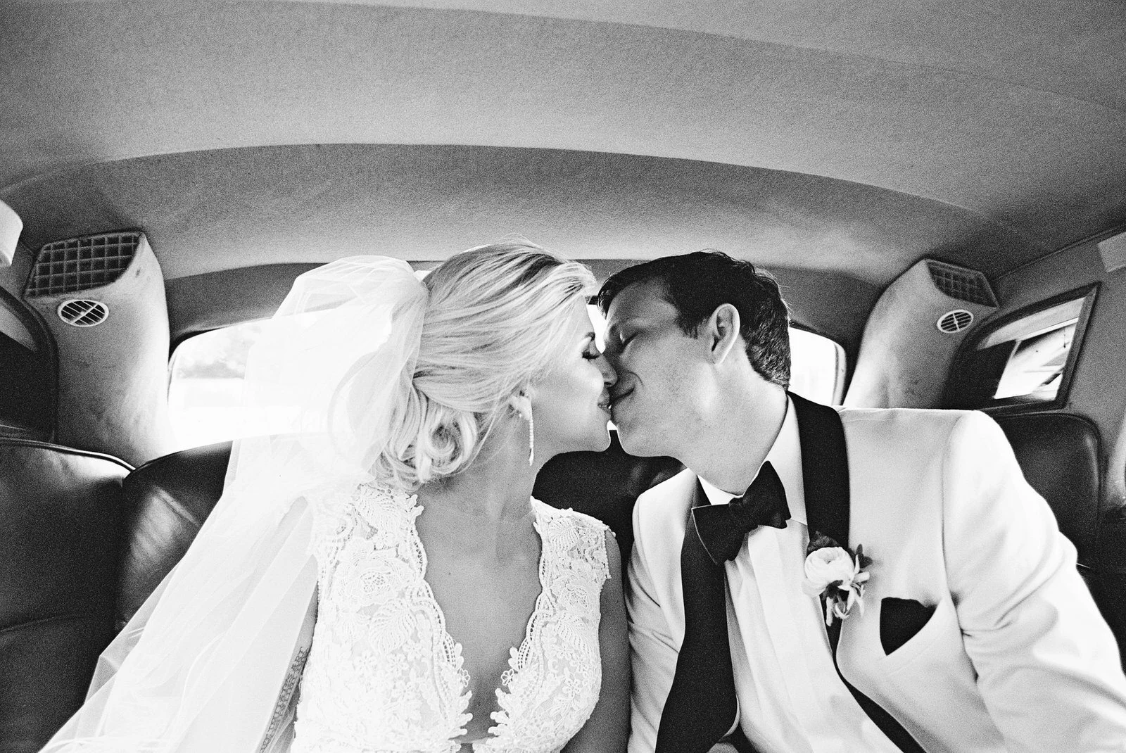 mayflower-dc-parisian-wedding-1003-min.jpg