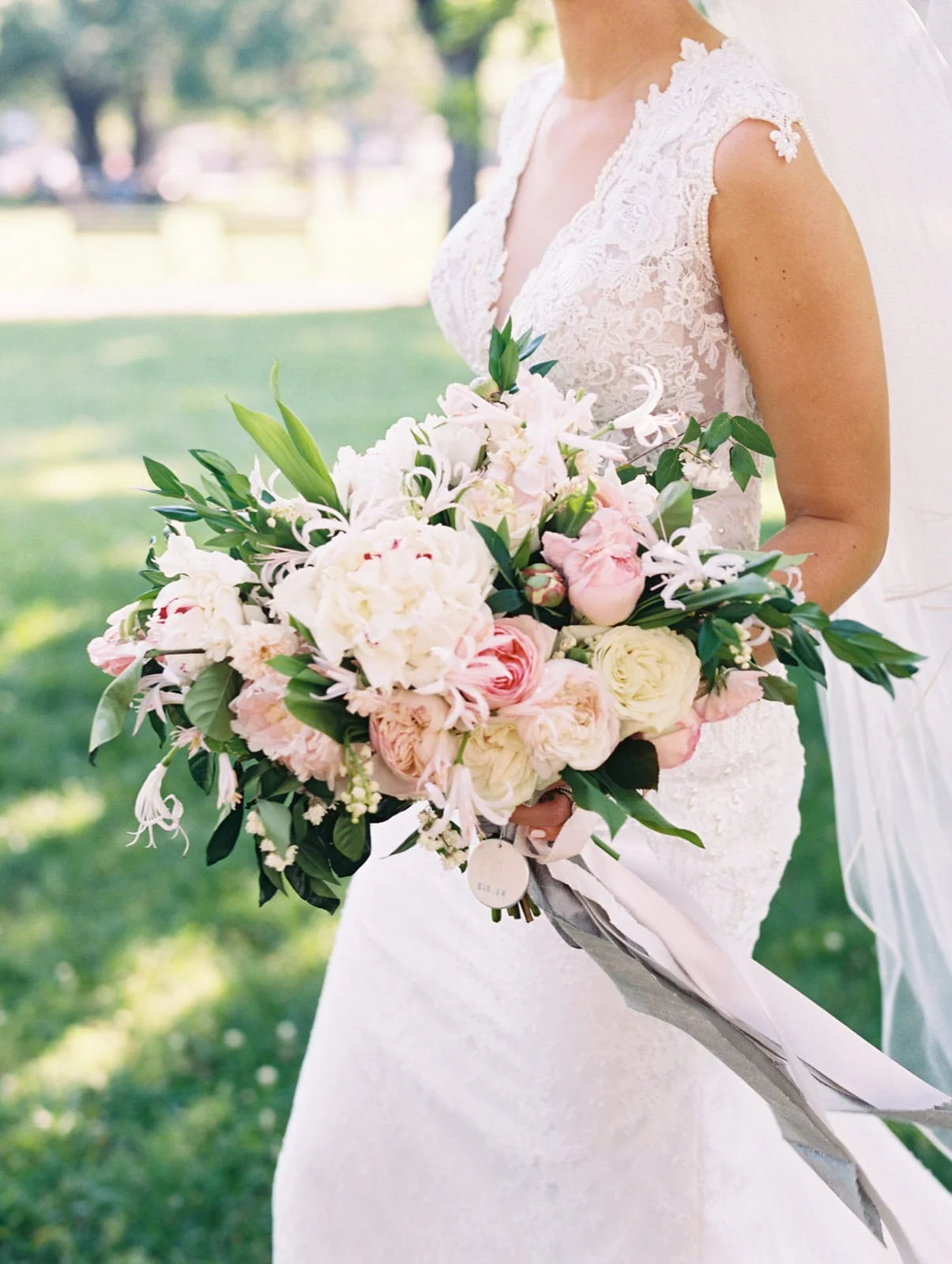 mayflower-dc-parisian-wedding-1004-min.jpg