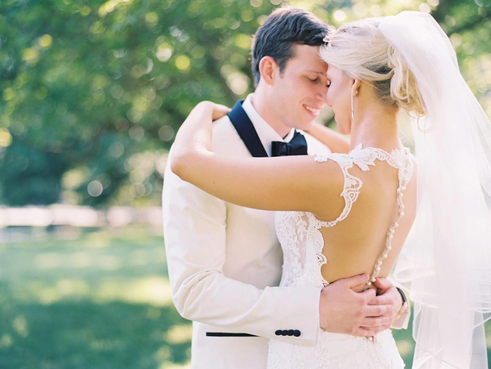 mayflower-dc-parisian-wedding-1012-min.jpg
