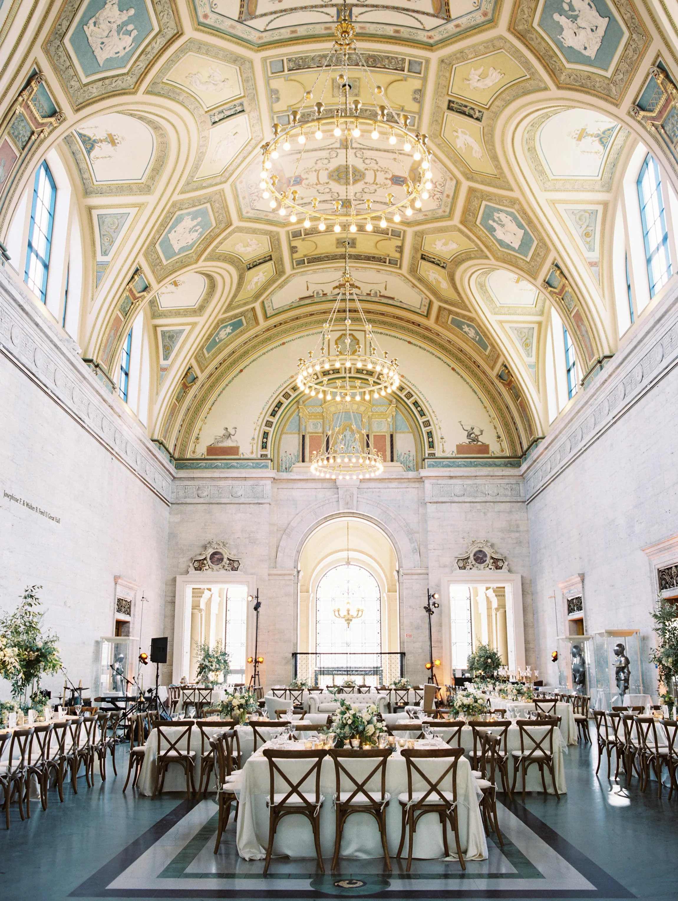 detriot_institue_of_art_modern_wedding-2-min.jpg