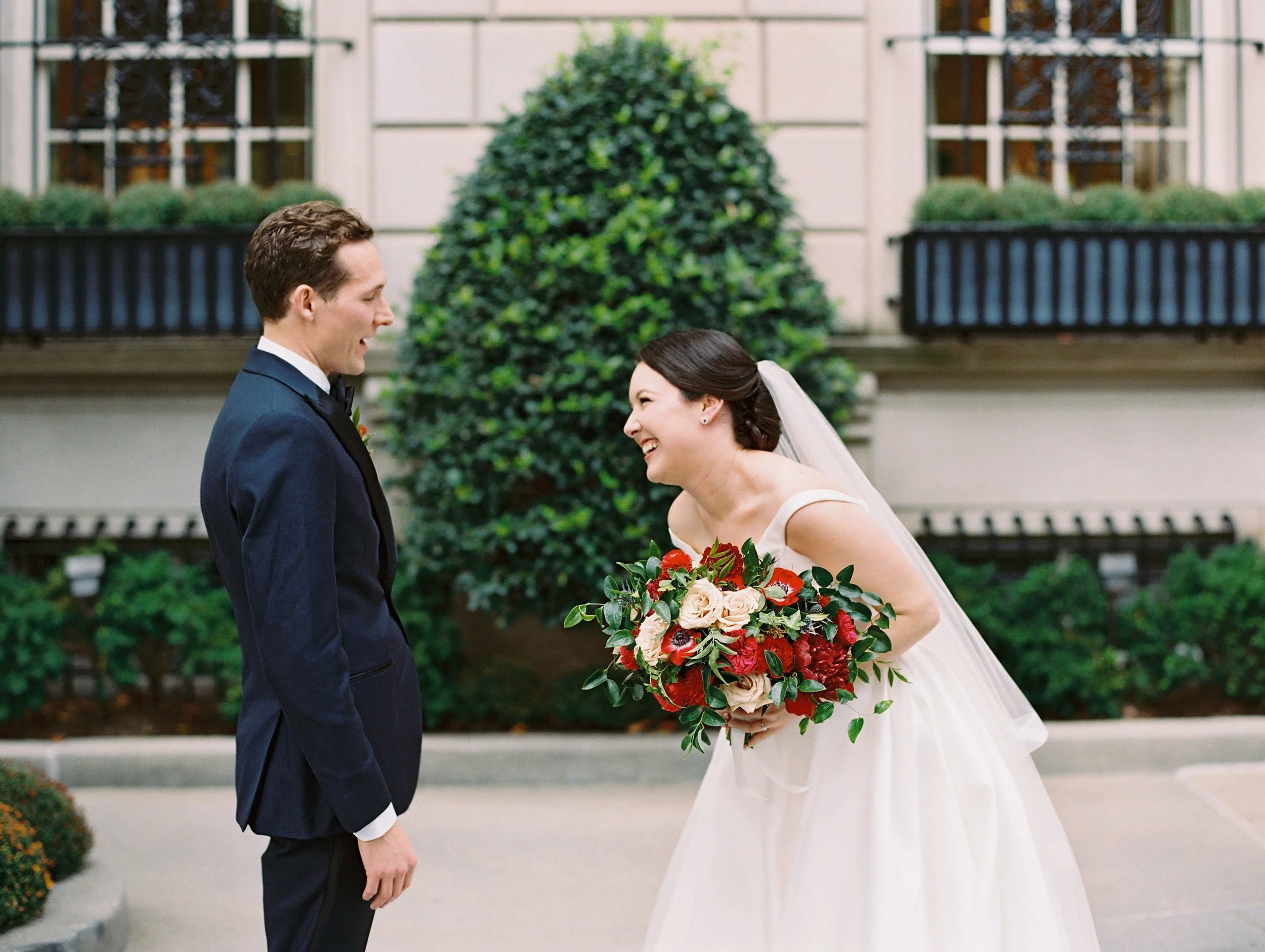 dar_red_flowers_dc_wedding-11-min.jpg