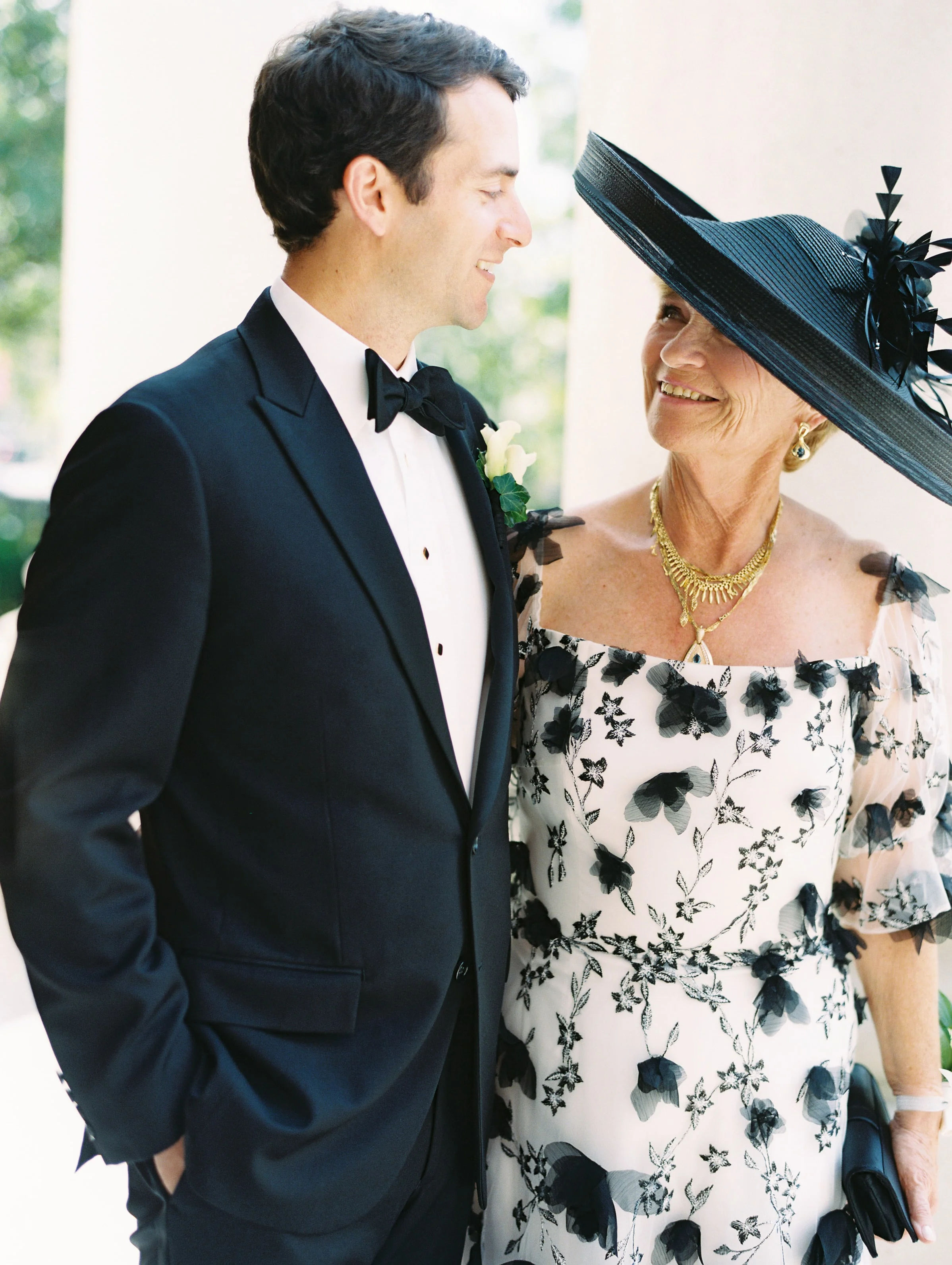 congressional_country_club_monique_lhuillier_wedding-21-min.jpg