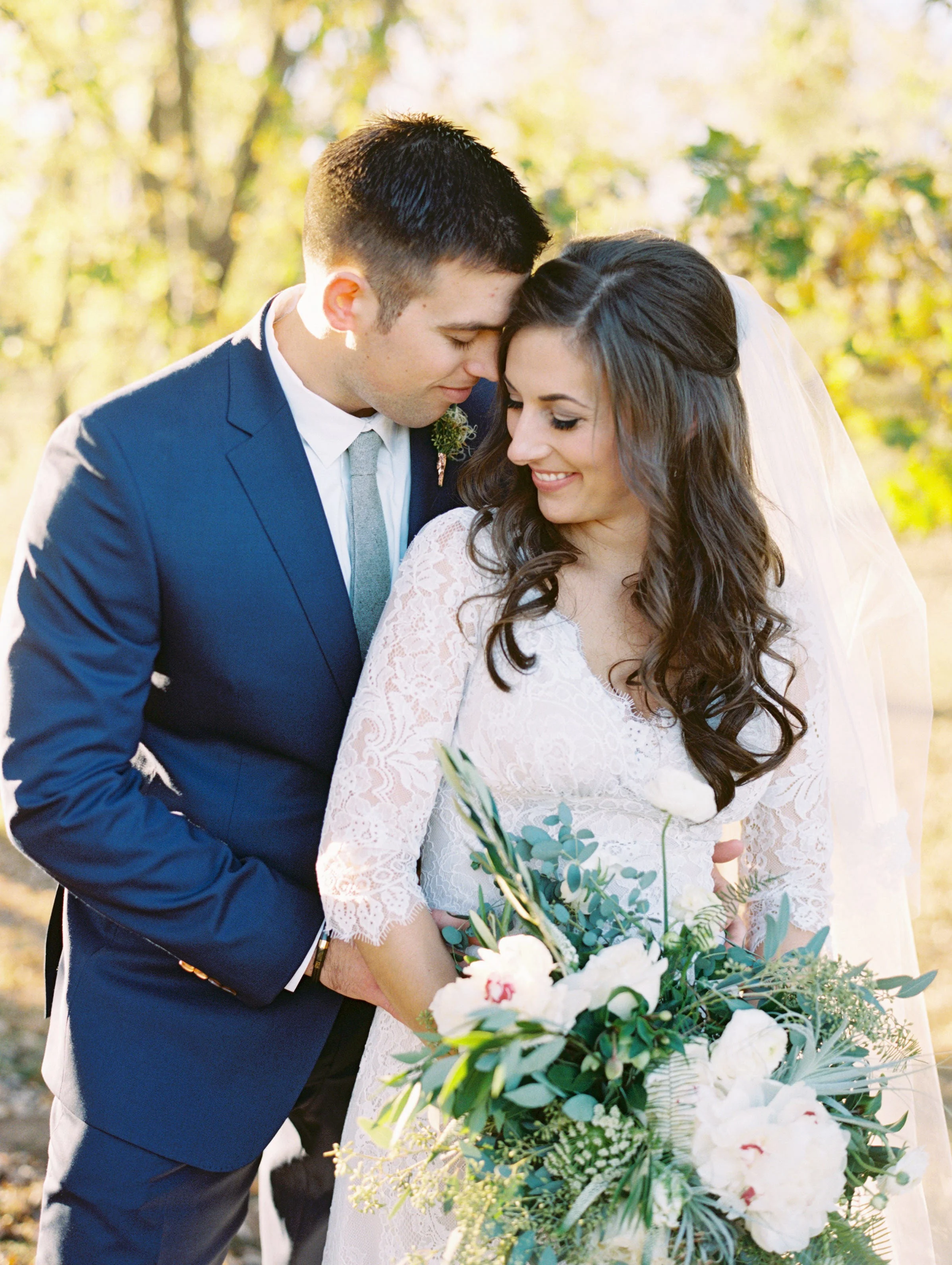 riverside_on_the_potomac_grit_and_grace_wedding-7-min.jpg
