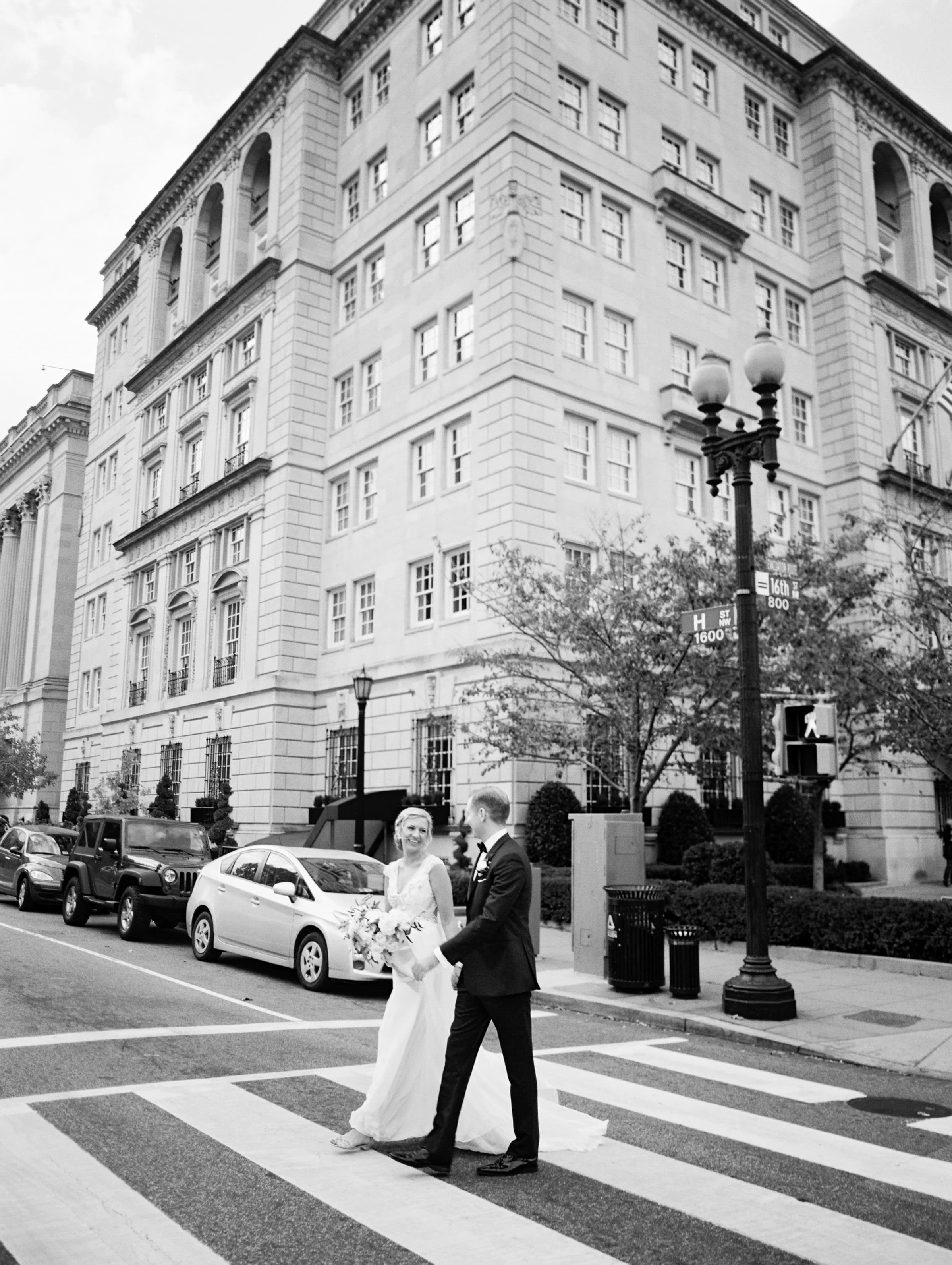 hay_adams_lauryn_prattes_flowerless_wedding-15-min.jpg