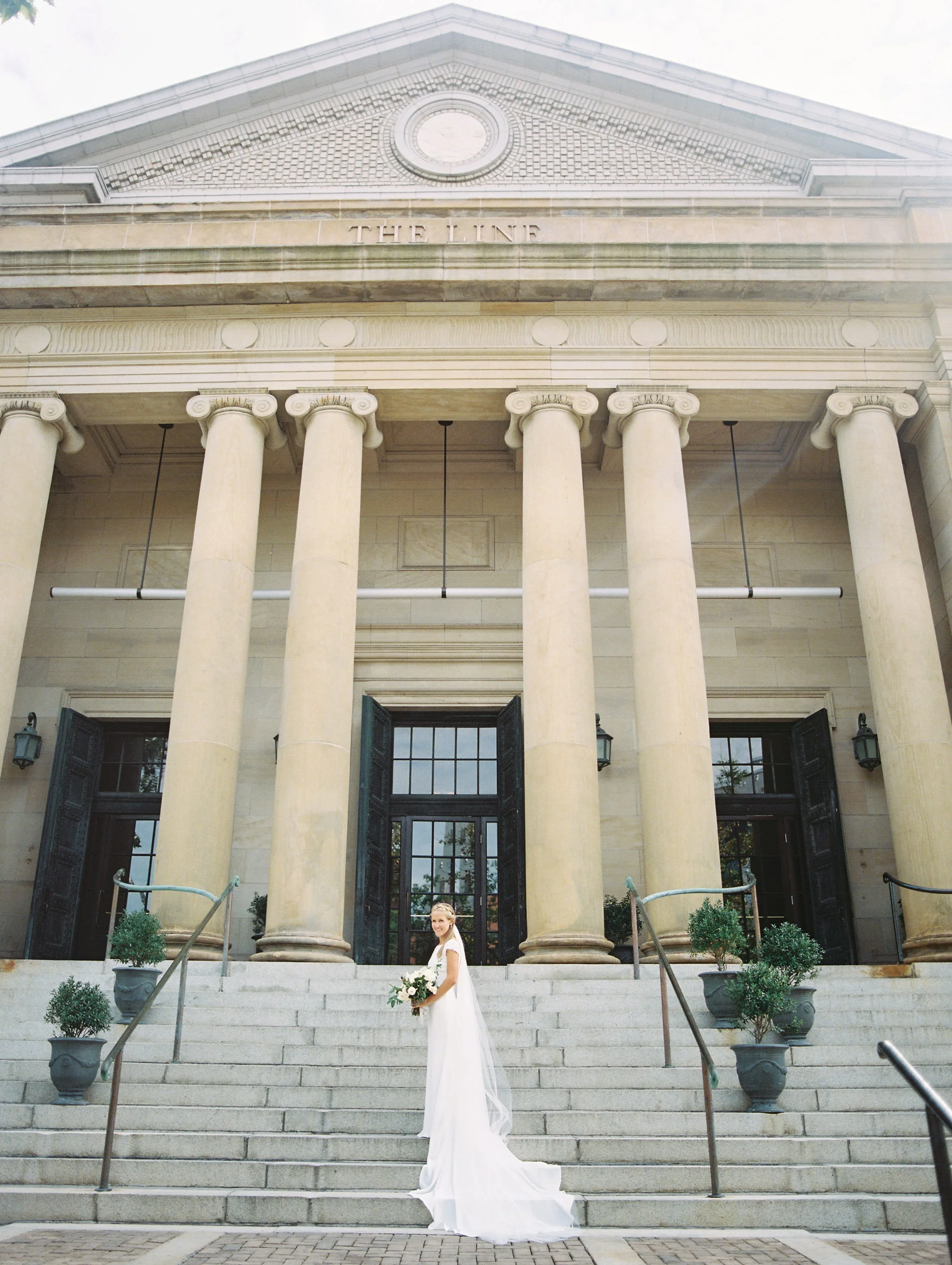 the_line_lauryn_prattes_wedding-2-min.jpg
