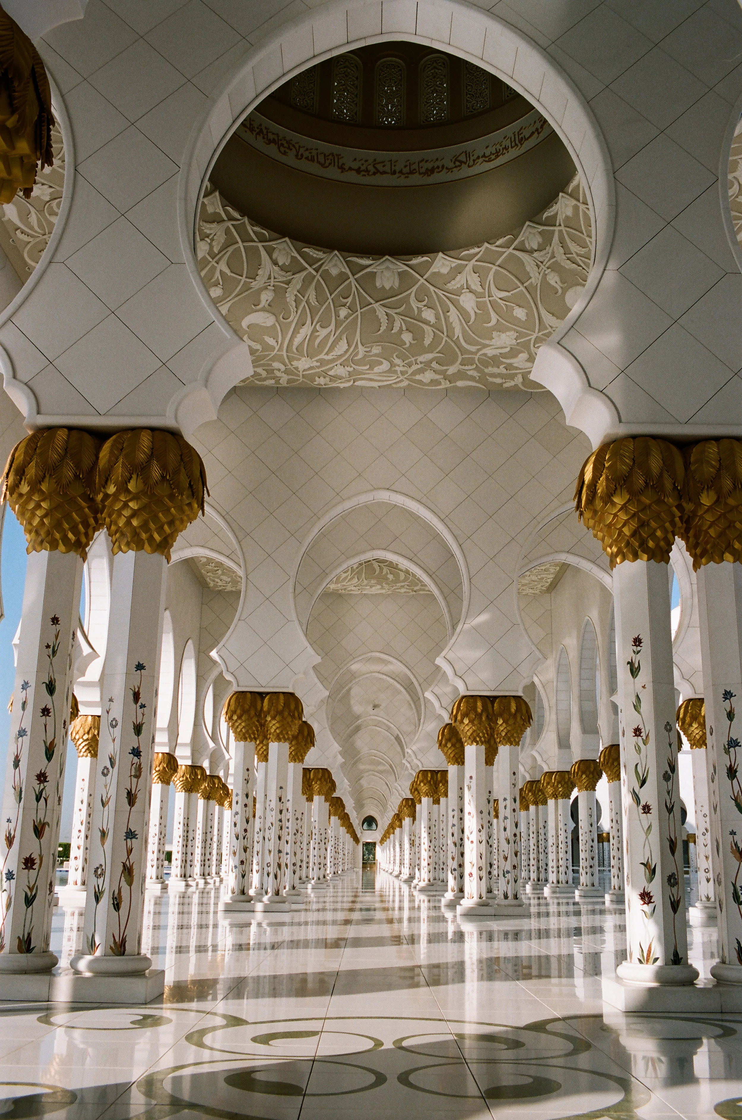 Grand_Mosque_by_Terry_Snyder_01.jpg
