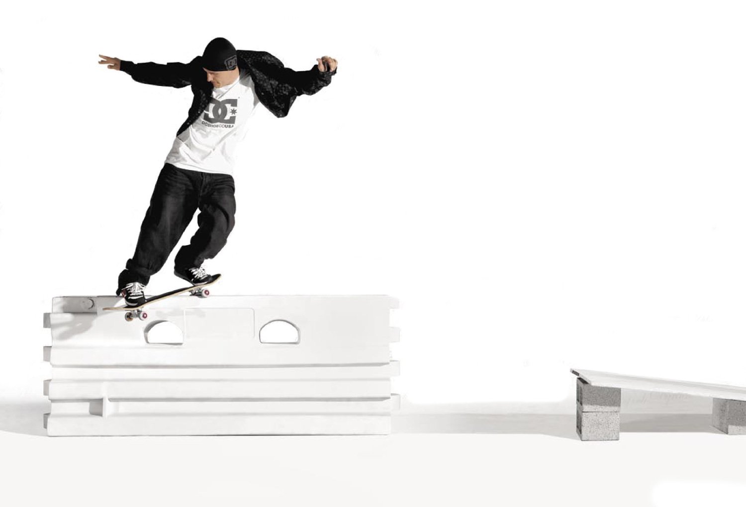 01_TS_DC_Dyrdek_apparel_01.jpg