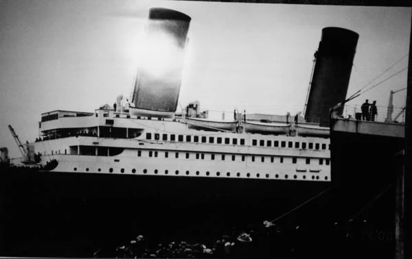 Waringah Mall Library