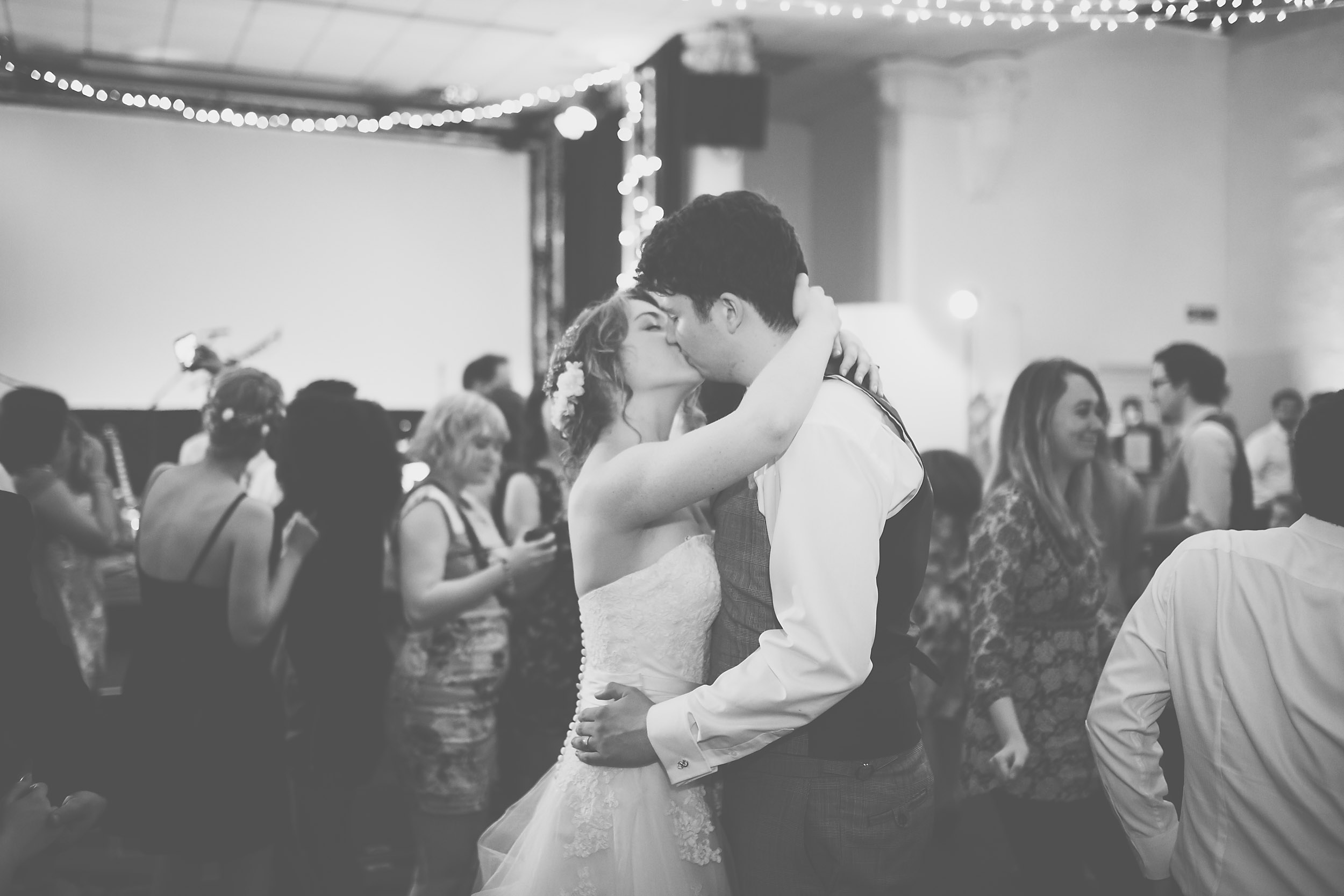 Sarah-and-josh-sidcup-new-community-church-051.jpg