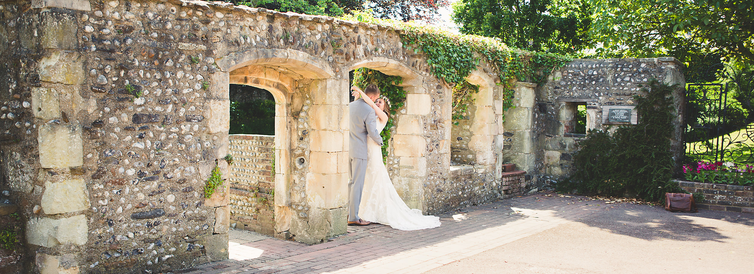 Manor-Barn-Bexhill-Wedding- of-Bethan-and-Thomas-023.jpg