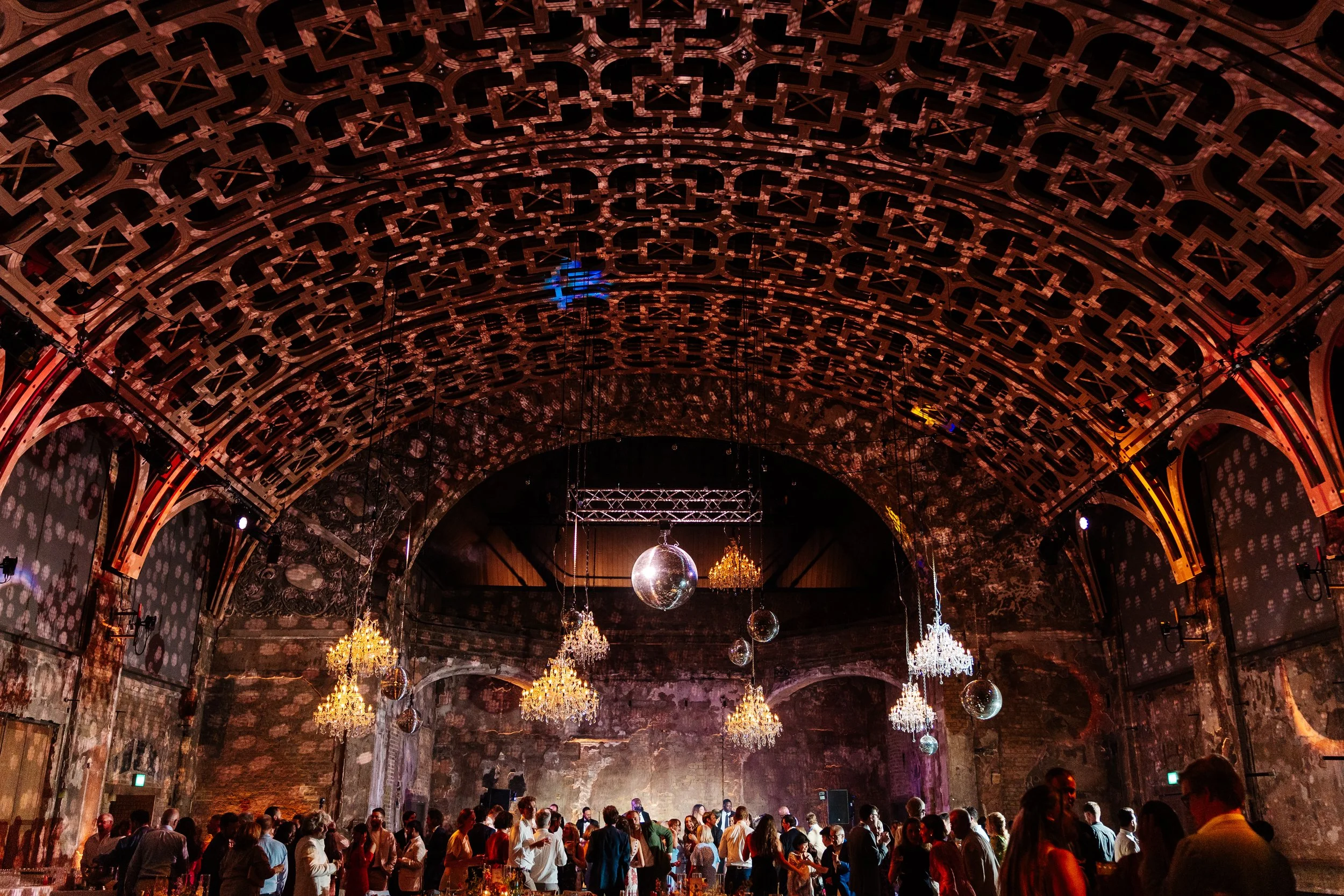 The Real Difference Between a Wedding Planner and a Venue Coordinator (and Why You Probably Need Both)