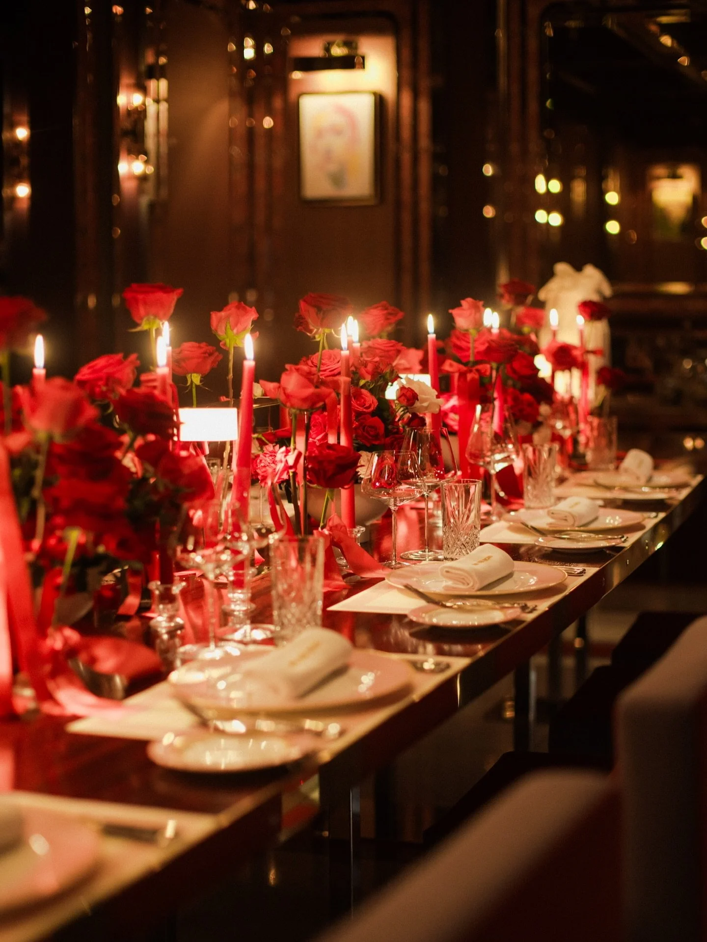 Happy Valentine&rsquo;s Day, darlings 💕 

@bobbobricard 
@ninawernicke 
@sophieoliviafloraldesign 
@itsnotjustcake 
@ohwondercalligraphy 

#weddings #valentinesday #weddingplanner