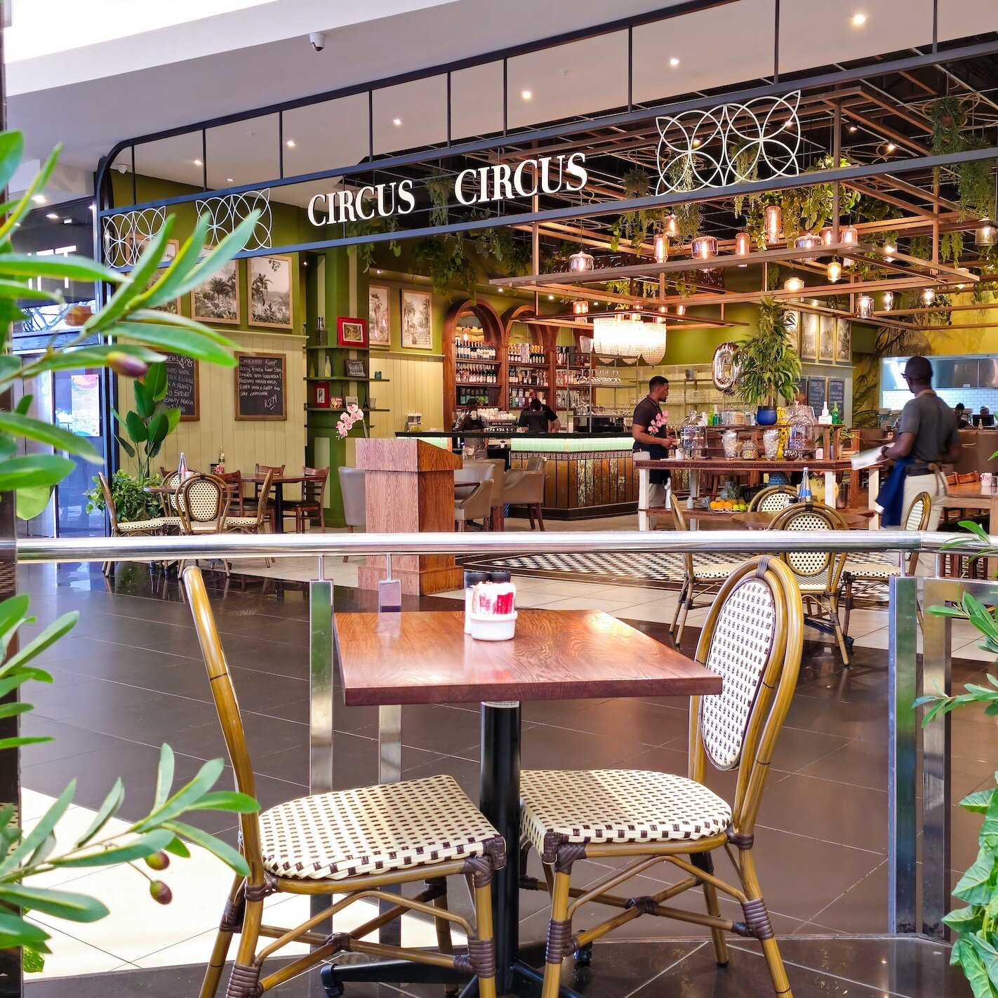 CIRCUS CIRCUS GALLERIA

Conveniently located inside Galleria Mall in Amanzimtoti, Circus Galleria is more than a restaurant... it's a family where you will always feel welcome. 
.
Ask about their daily chef's specials and enjoy their infamous EARLY R