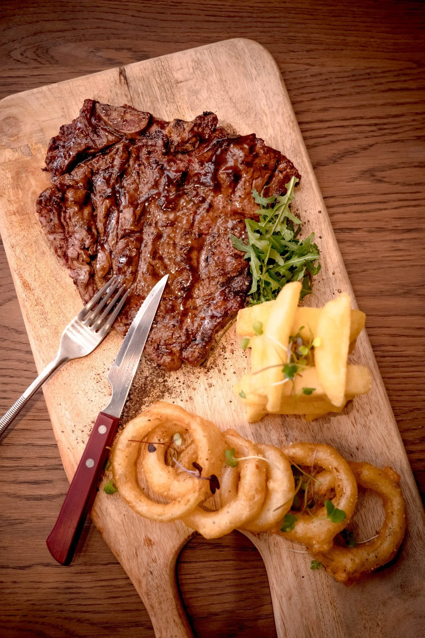 A steak lover&rsquo;s dream 🥩🔥 Our juicy T-Bone will keep you coming back for more.

@galleriamall
@umhlanga_rocks
@gatewayumhlanga
@lighthousequarter_umhlanga

#CircusCircusCafe #CircusCircusSA #SteakNight #TboneTime #DurbanEats #GrillAndChill