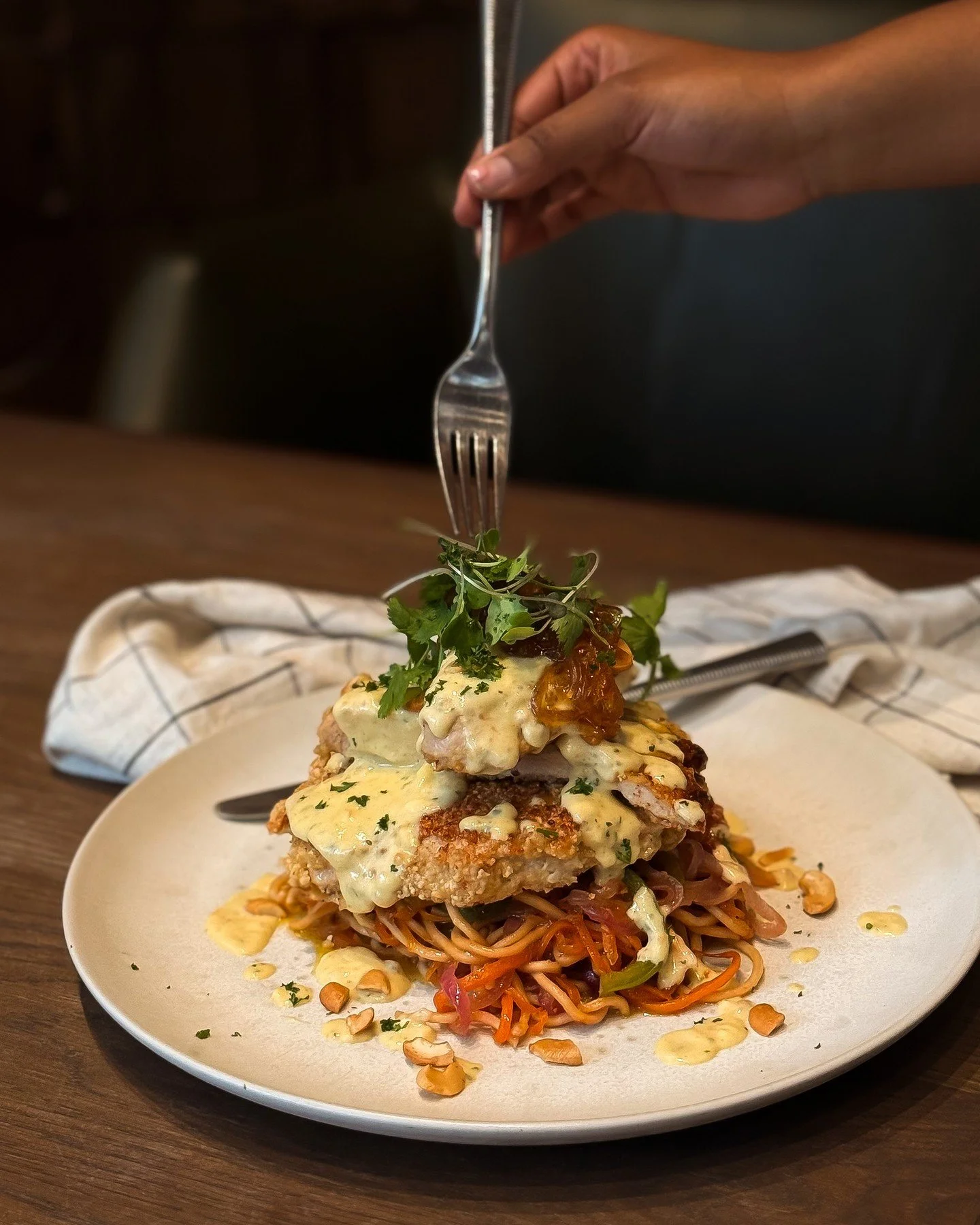 Crunch meets creamy perfection 🥜✨ Taste the magic of our Cashew Crusted Chicken - golden, nutty, and unforgettable.

@galleriamall
@umhlanga_rocks
@gatewayumhlanga
@lighthousequarter_umhlanga

#CircusCircusCafe #CashewCrustedChicken #DurbanEats #Foo