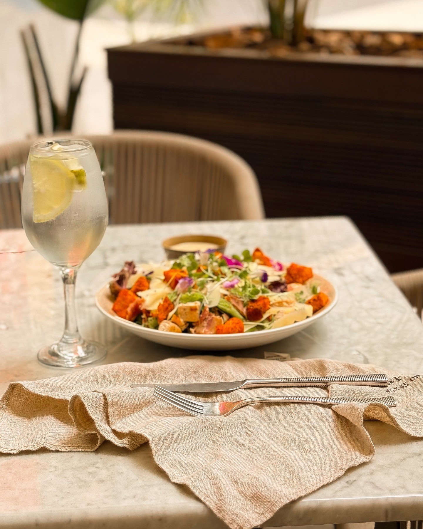 A fresh classic for your 2026 goals. 🥗 Clean, crisp, and satisfying.

@galleriamall
@umhlanga_rocks
@gatewayumhlanga
@lighthousequarter_umhlanga

#NewYearNewMe #FreshAndLight #EatWell