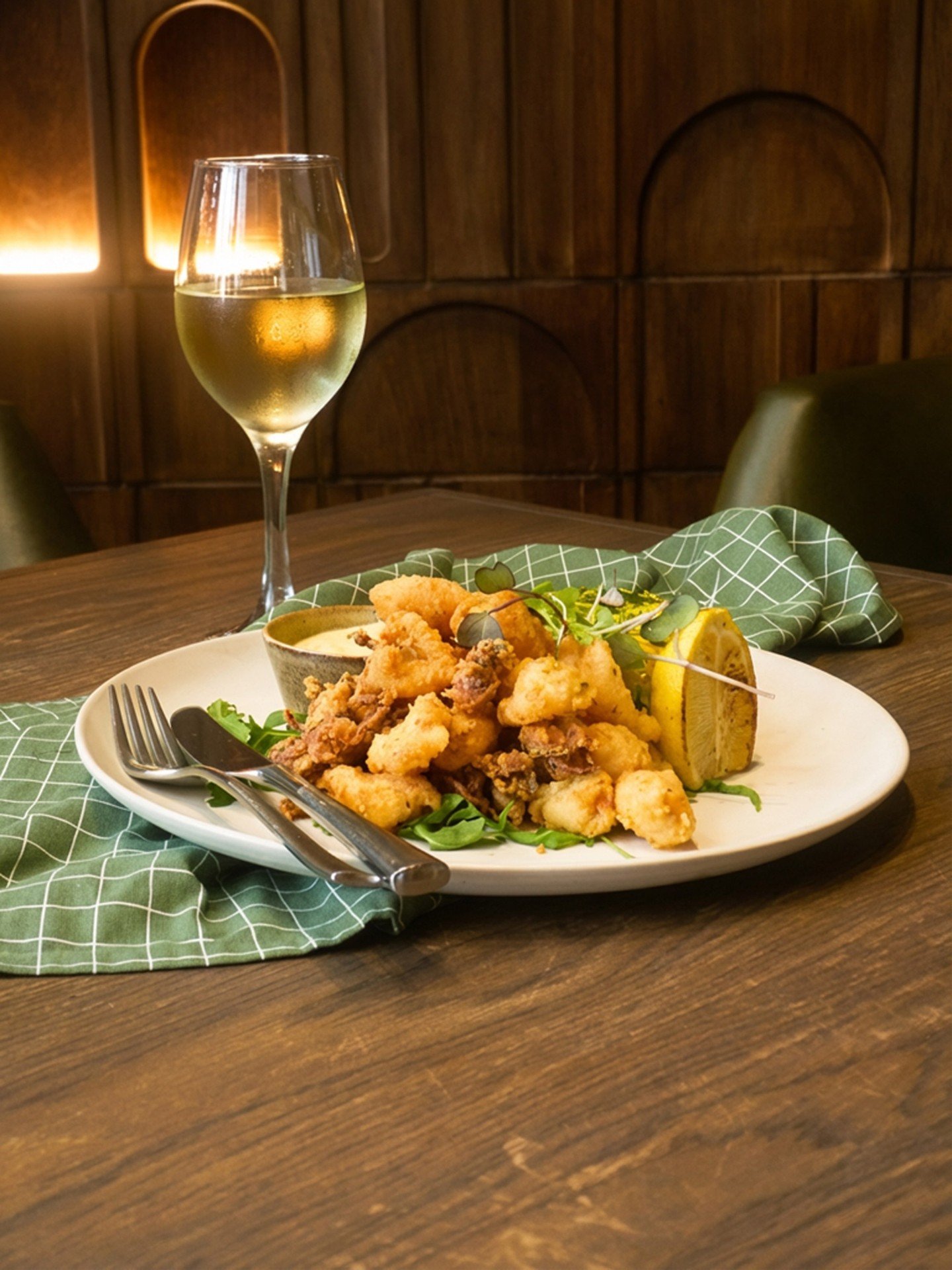 Light, tender, and drenched in lemony goodness. 🦑🍋 A coastal classic that never disappoints.

@galleriamall
@gatewayumhlanga

#SeafoodLovers #FreshFlavours #CircusCircusCafe