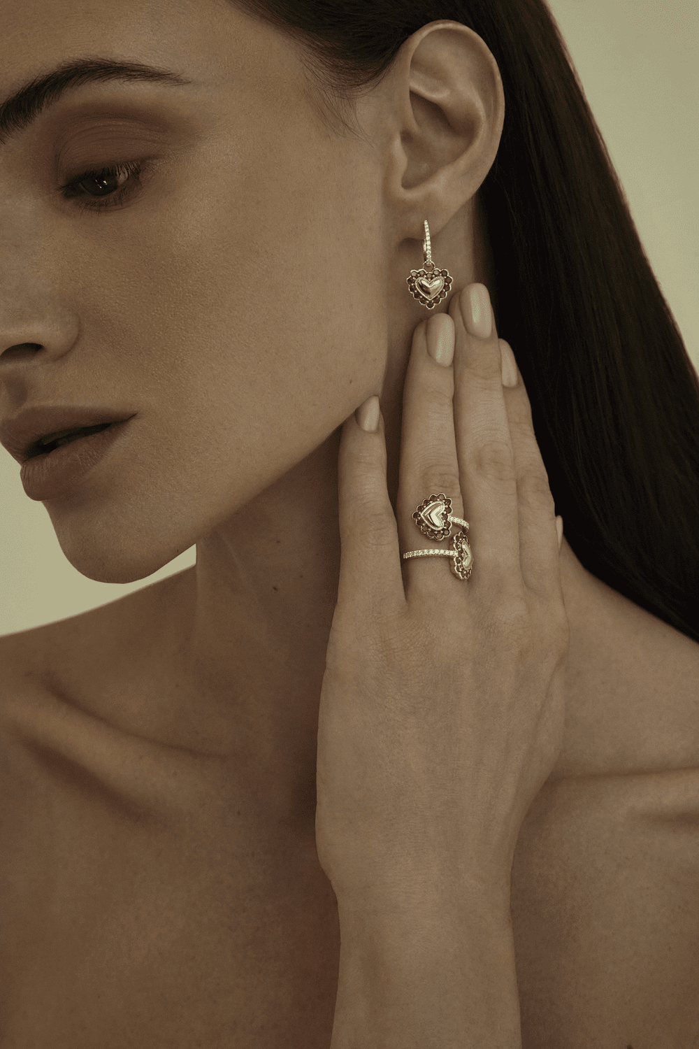 Kaltham Pavilion 9 — jewellery photography by Baiba Jakubaite, Doha