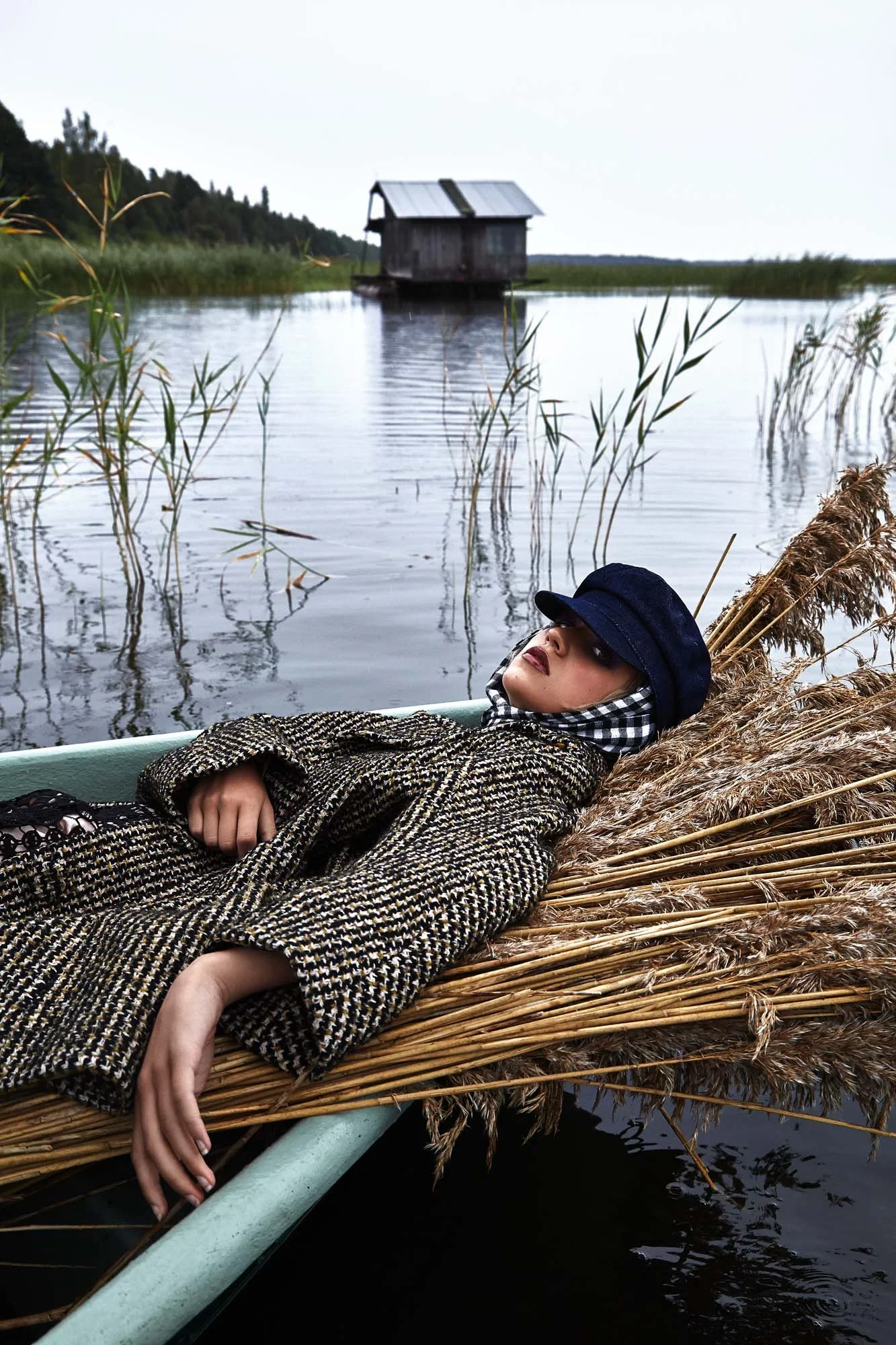 L'Officiel Baltics - Gone Girl