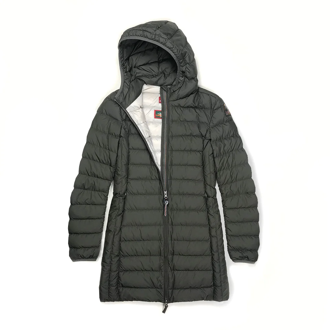 20181030_Parajumpers_Irene_Bush_FrontHood.jpg