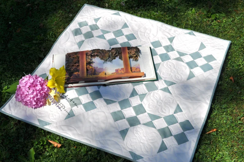 Lazy summer days on the Facets quilt. Sigh. 