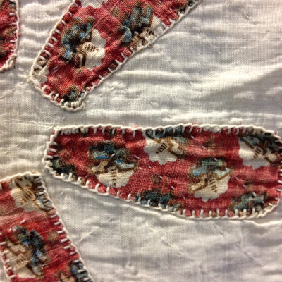 I already feel relaxed just imagining the hours spent making those tiny buttonhole stitches around every star blade.