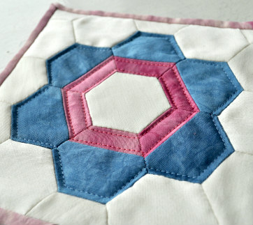 Hexagon Quilt Tutorial - Patchwork Posse
