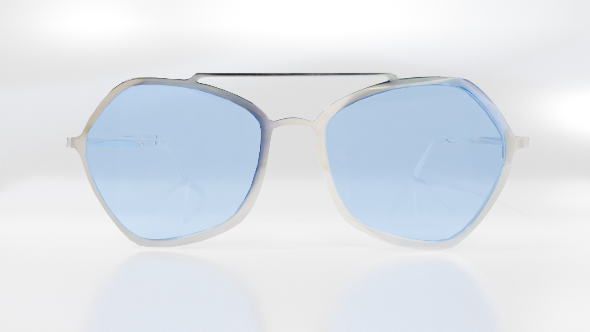 SOCOTRA_MICHEAL_BLUE_SUNGLASSES.png