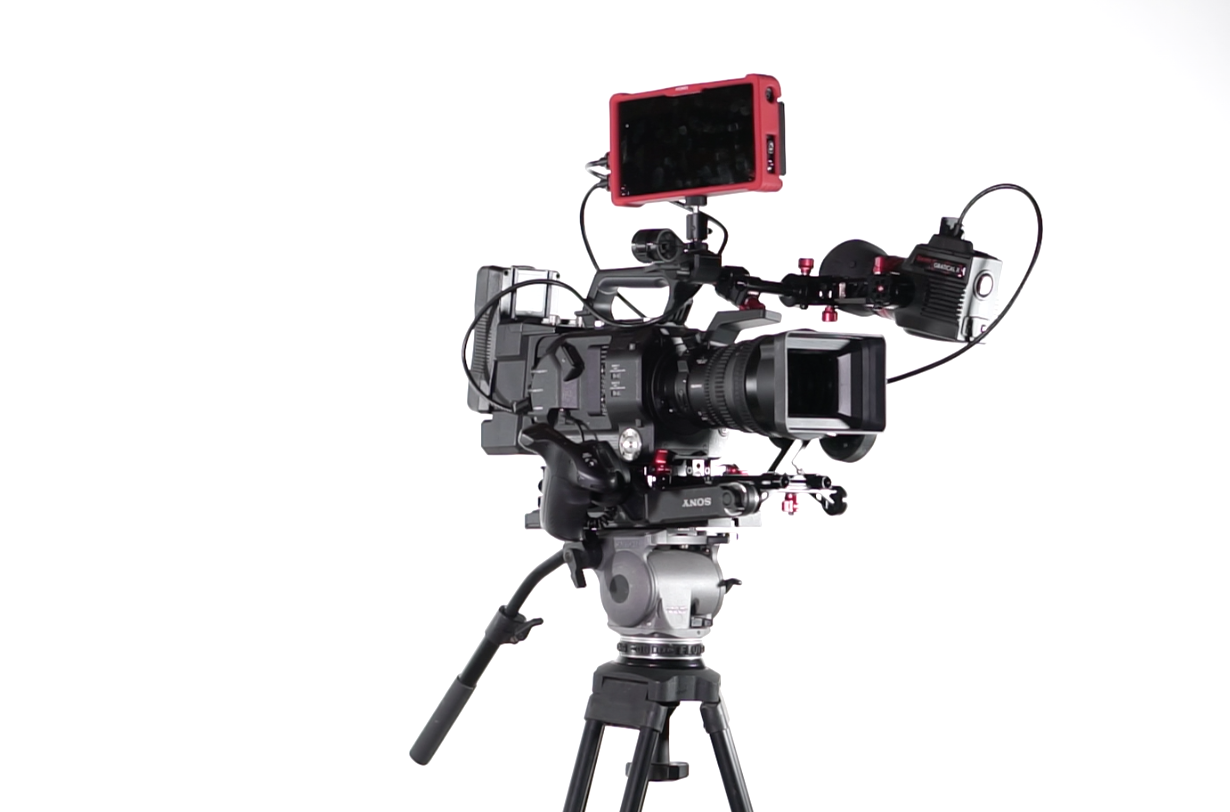 Taken with my Sony a6000, moments before the FS7 with FE PZ 28-135 f/4 , Zacuto Gratical HD and Atomos Ninja Assassin went crashing to the floor. Amazingly, other than a demolished lens hood, everything worked perfectly. The massive Zacuto VCT Universal Base Plate did the business, but I found the upper weight limit on my Cartoni Focus the hard way.