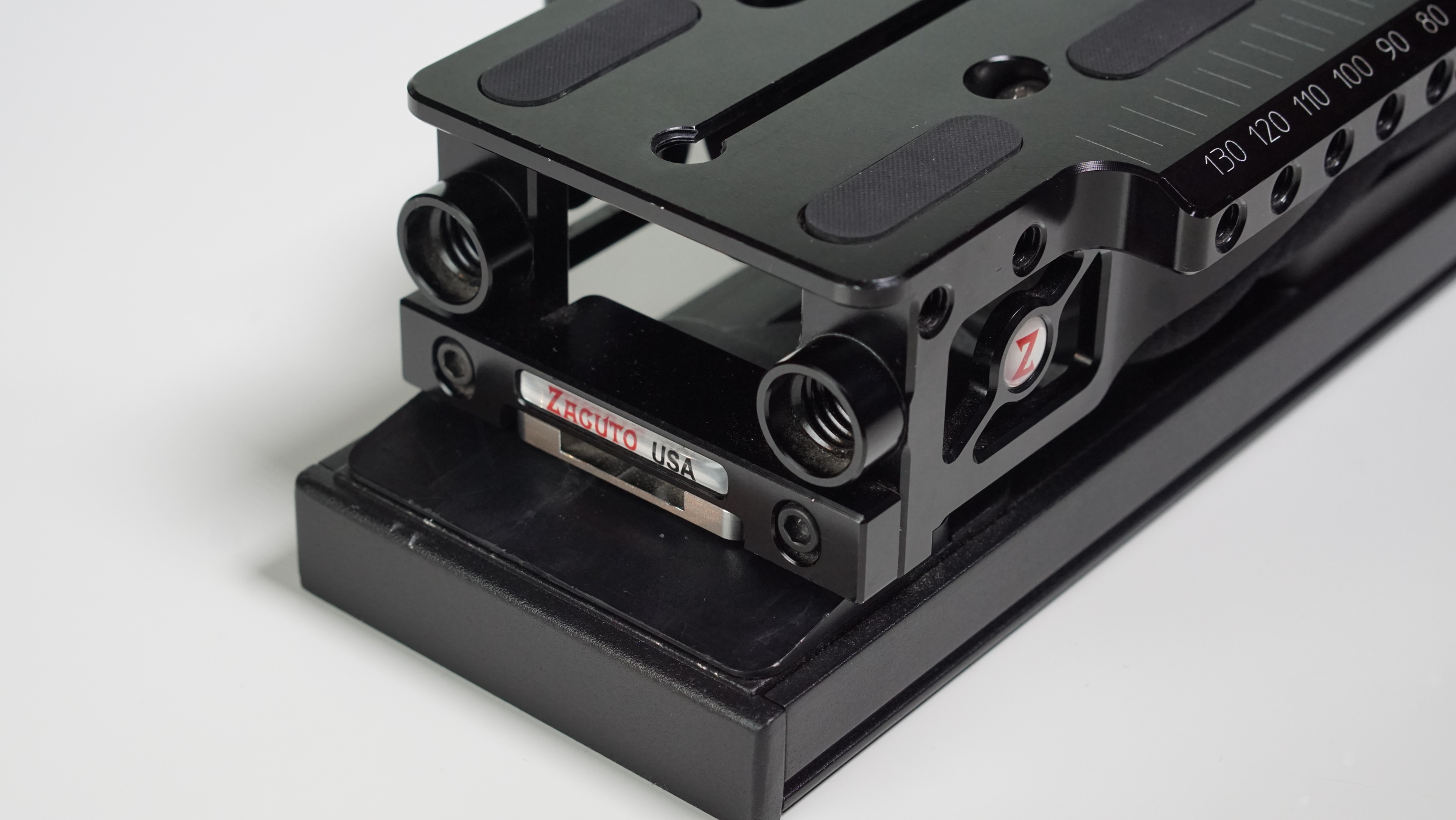 Interestingly, the rear rods on the VCT -- which are likely to carry heavier loads like a V-mount or Gold-mount battery -- need to be threaded. Makes sense to me.