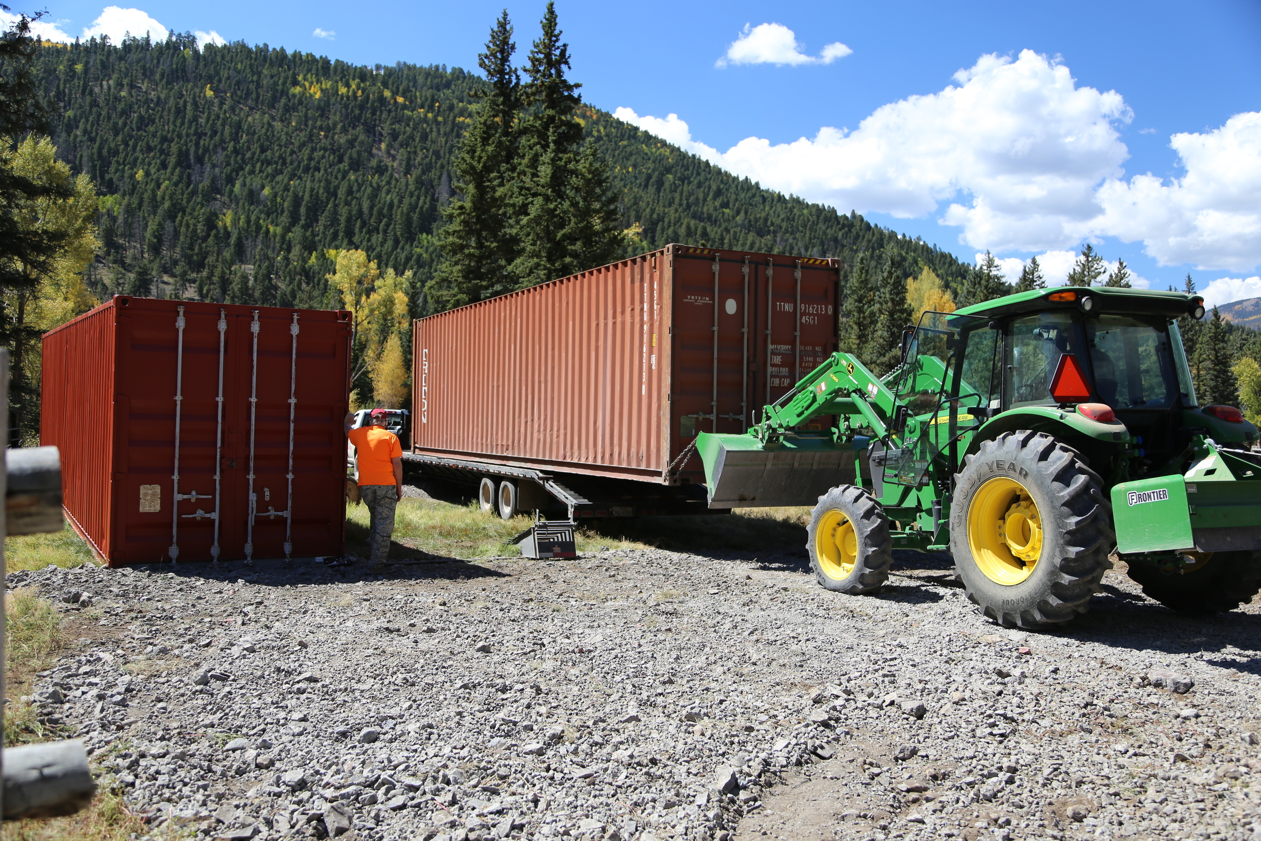 Storage containers