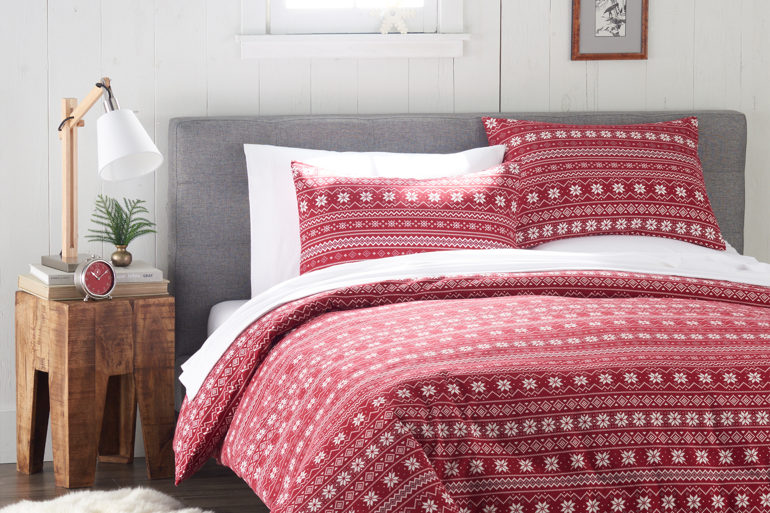 red_snowflake bed.jpg