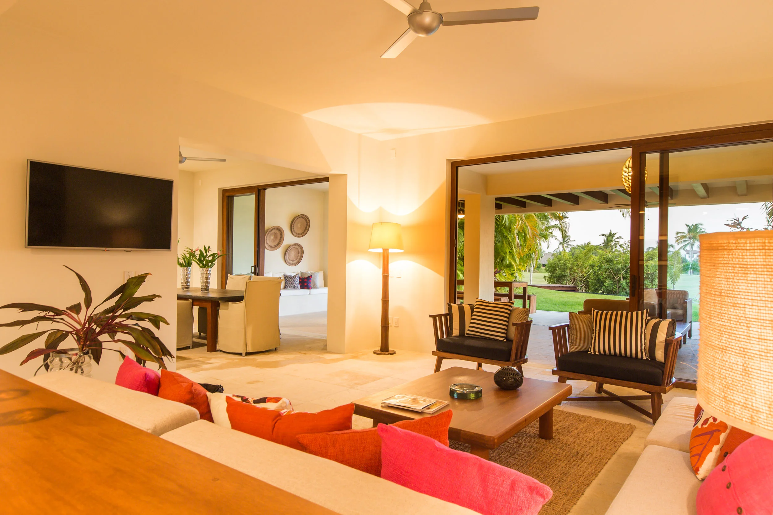 Livin Room.jpg