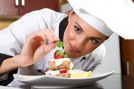 personal-chef-in-kitchen-vert.jpg