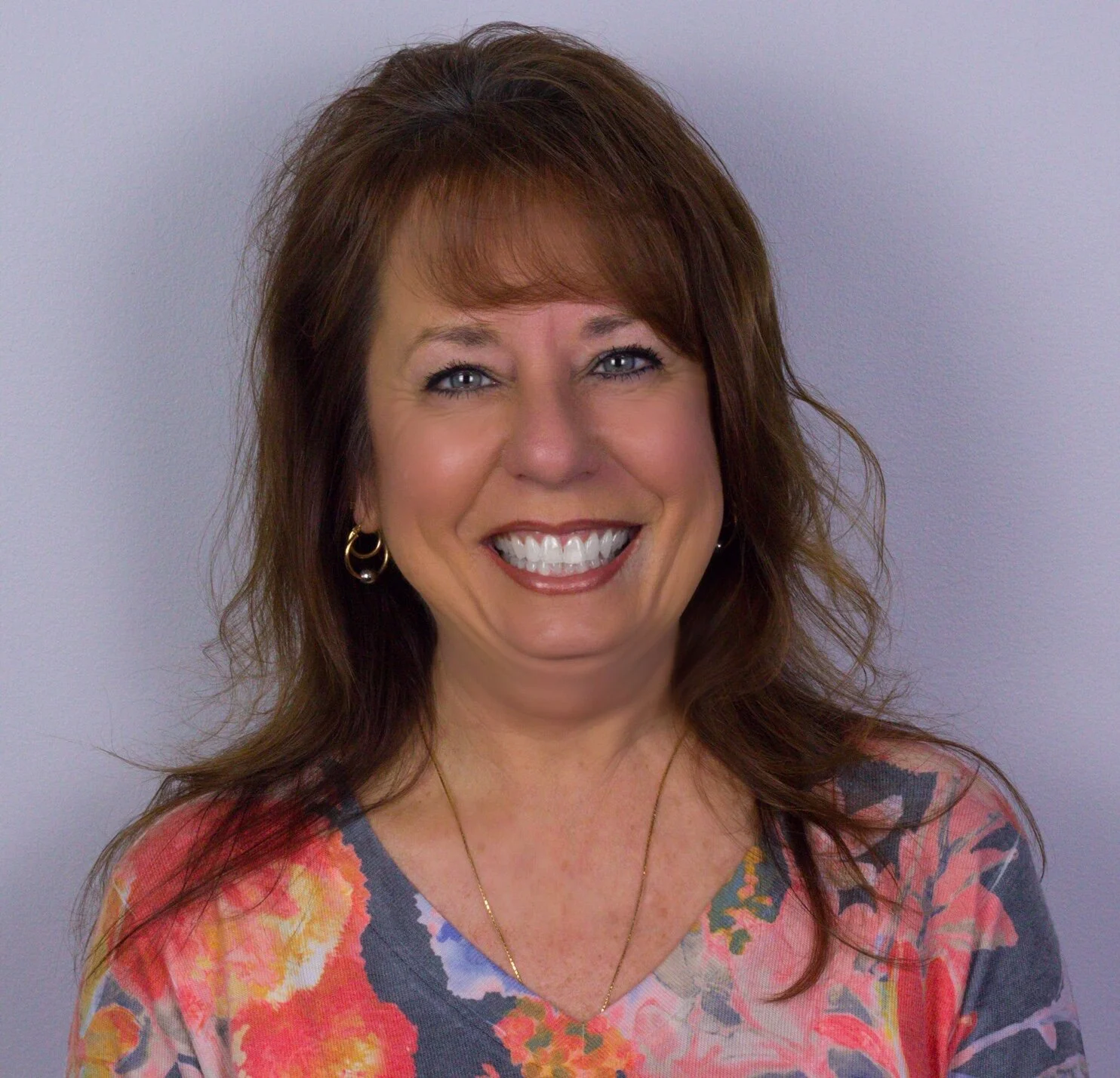 Vanessa Taylor - Office Manager(404)872-8135vanessa@sunlowinc.com25+ years’ experienceResponsibilities – Accounts Receivable, Internal Staff