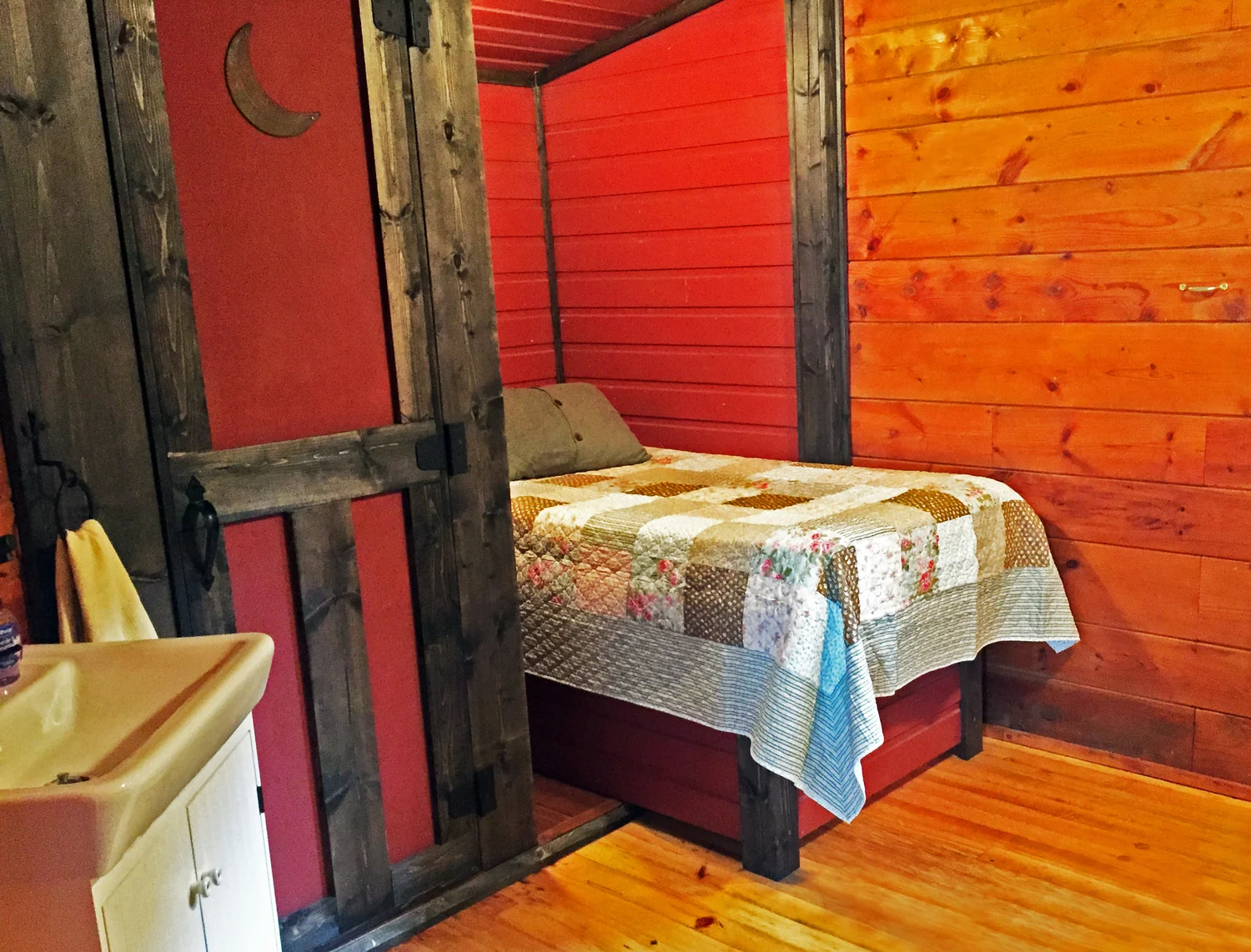 Ely Minnesota Cabins at Retreats on White Iron Lake Cabin 18