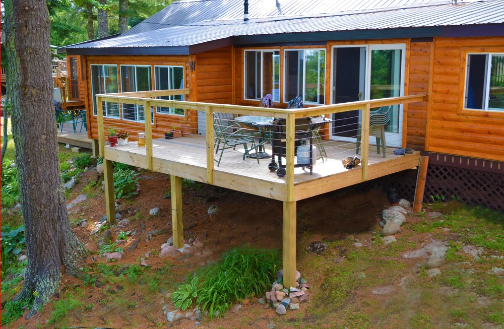 Cabins 20 and 21, the Pine Grove and White Pine duplex, overlooking the lake