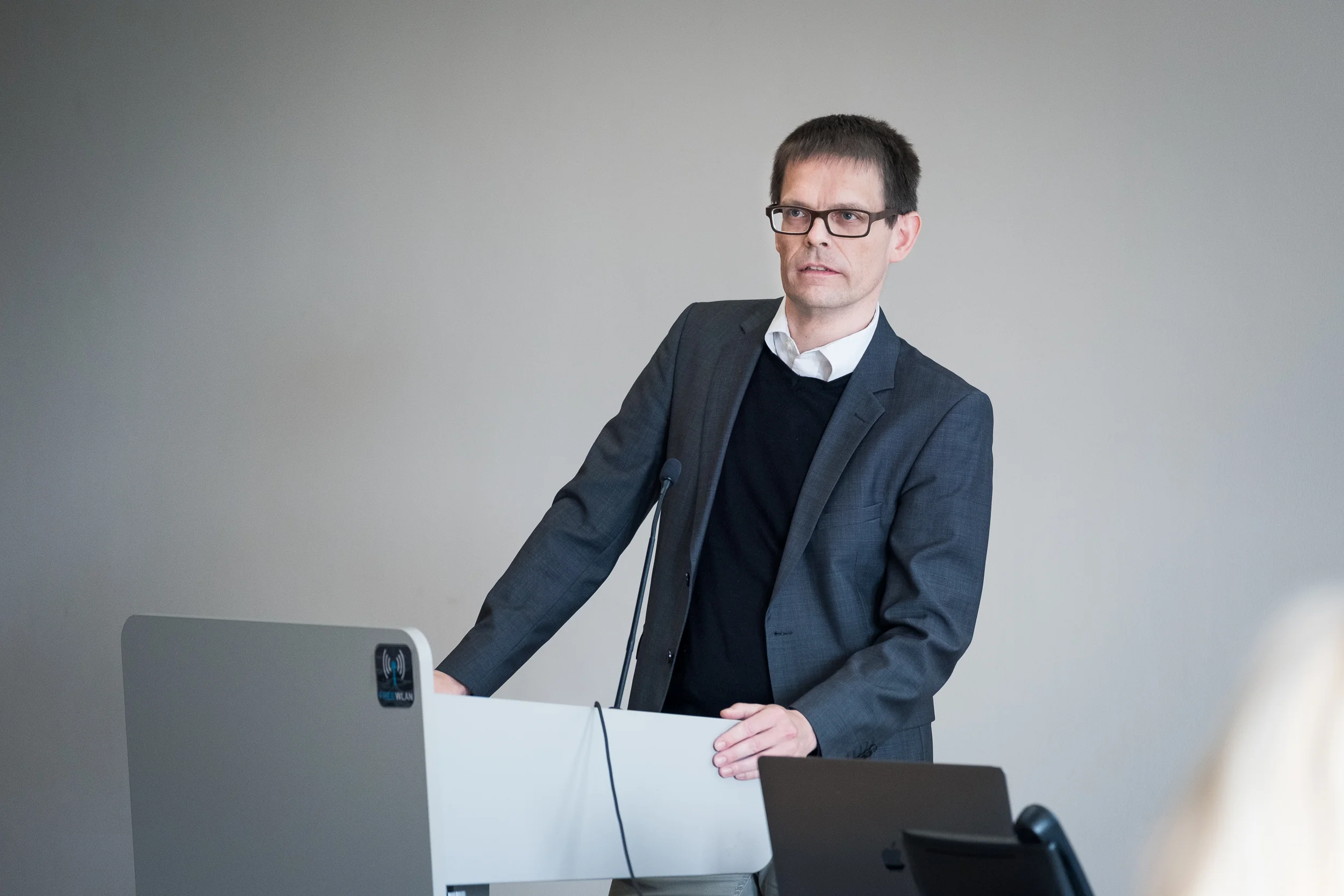 20180517_BuchpräsentationAchtsamkeit_0021.jpg