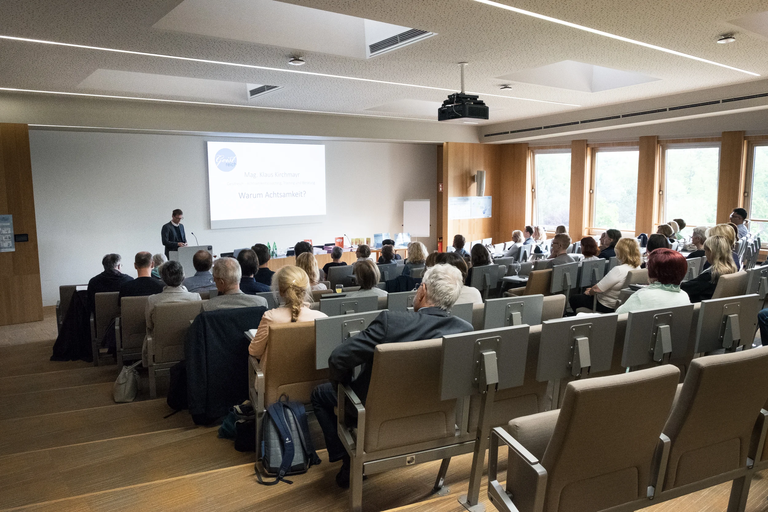 20180517_BuchpräsentationAchtsamkeit_0020.jpg
