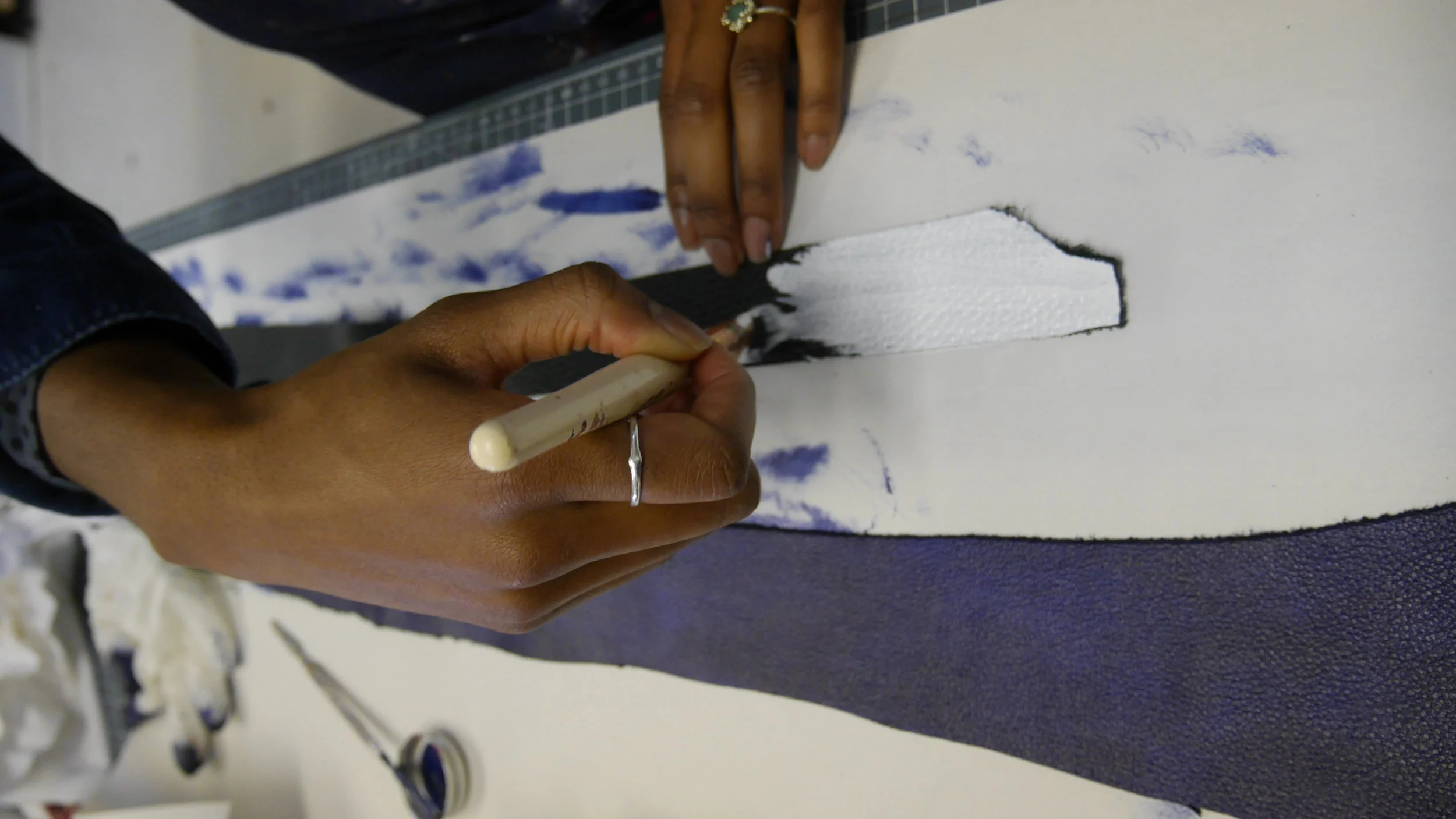 Increasing the opacity of the strap