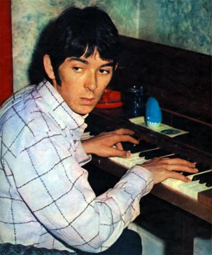 macpiano66.jpg
