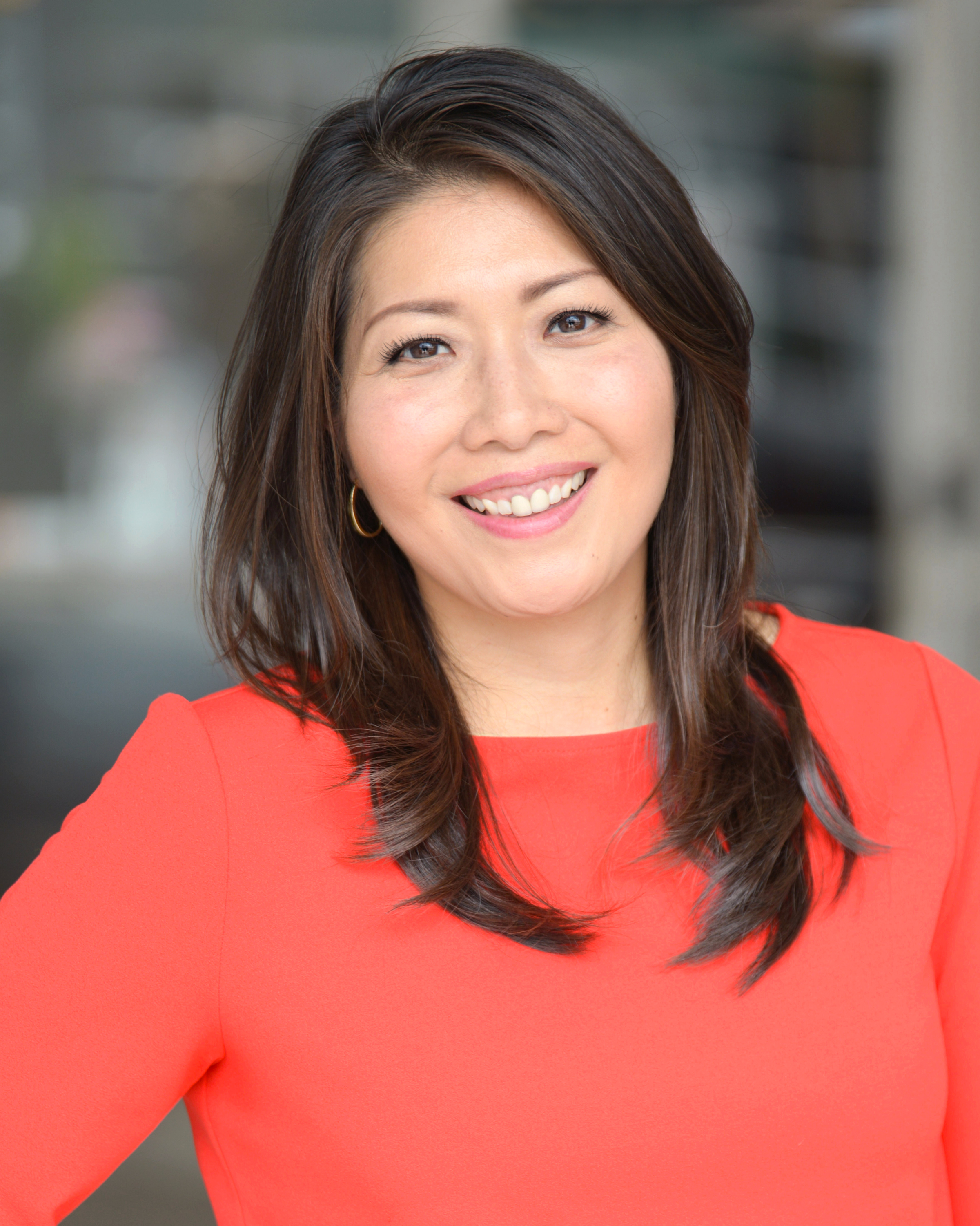 Susan Oh Susan Sim Oh is co-owner of WKTB-CD, a local Class A television station in the Atlanta DMA broadcasting top-tier Spanish and Korean broadcast networks, serving the area's fastest growing minority groups. Oh is also Managing Partner for Telemundo Atlanta, a premier Spanish-language television station. Oh has garnered the coveted Overall Station Excellence Emmy® Award for 2013, 2014, 2016, and 2017. Oh received her Executive MBA from Georgia State University and her Bachelors of Science in Broadcast Journalism from the University of Illinois - Urbana Champaign. Oh is married with two children and resides in Brookhaven.