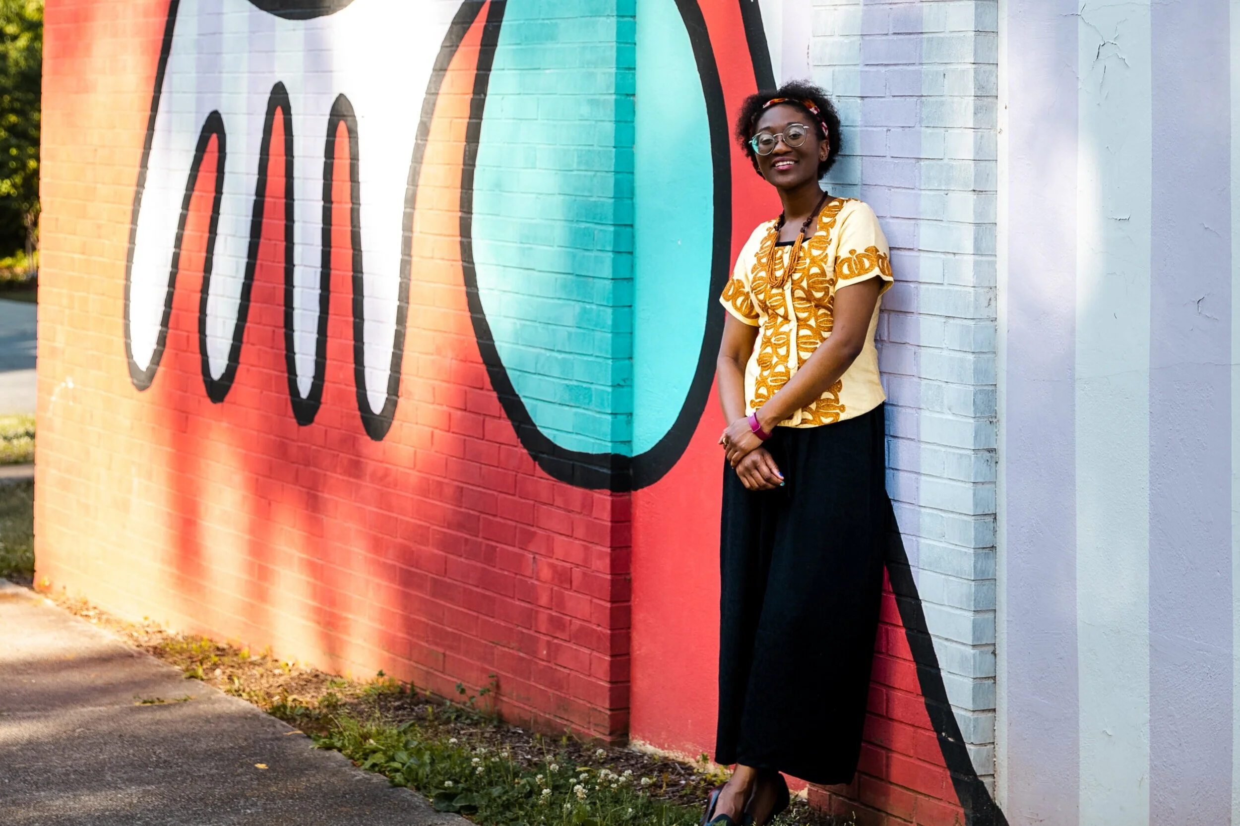 Photo Credit: Eric Sun Photography / Instagram: @ericsunphotographyLiving Walls Atlanta mural on Cross Keys High School by artist Yo Yo Ferro / Instagram: @yoyoferro